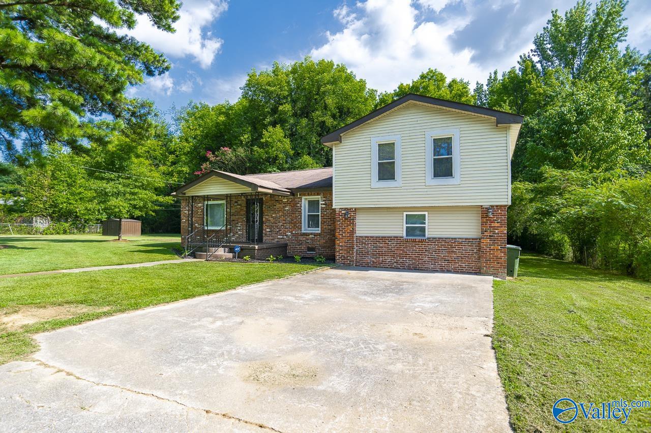 2007 Montgomery Street SW, Decatur, AL 35601 — photo 2