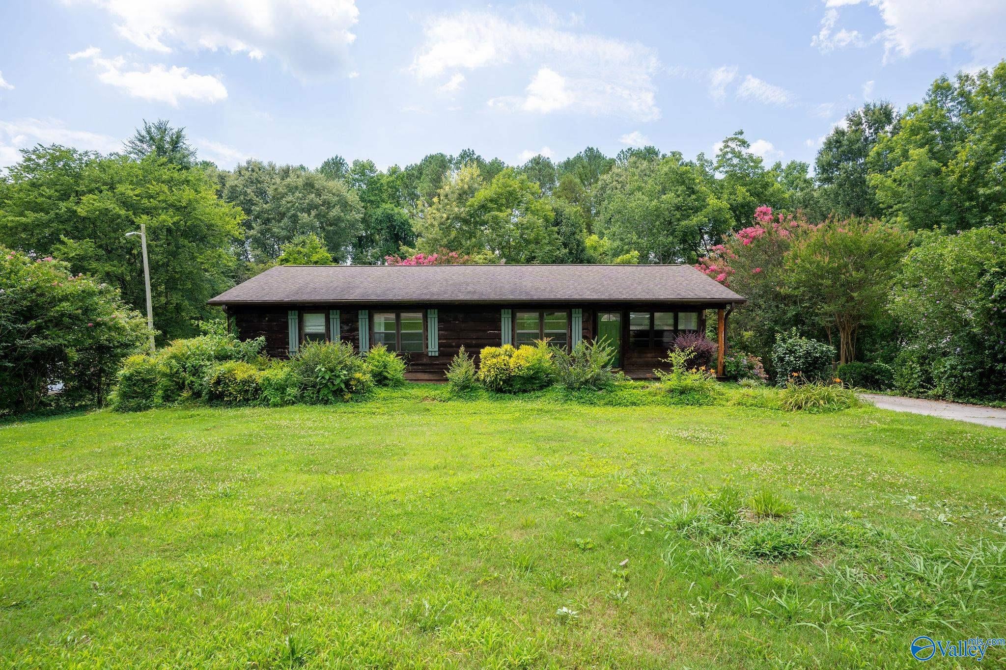 417 McFoilton Lane — photo