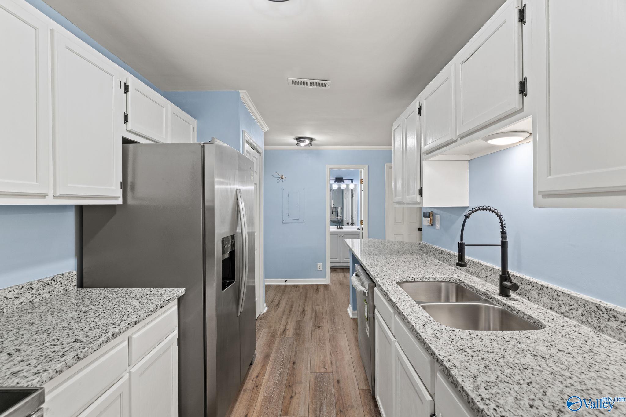 5068 Seven Pine Circle 5068 — photo
