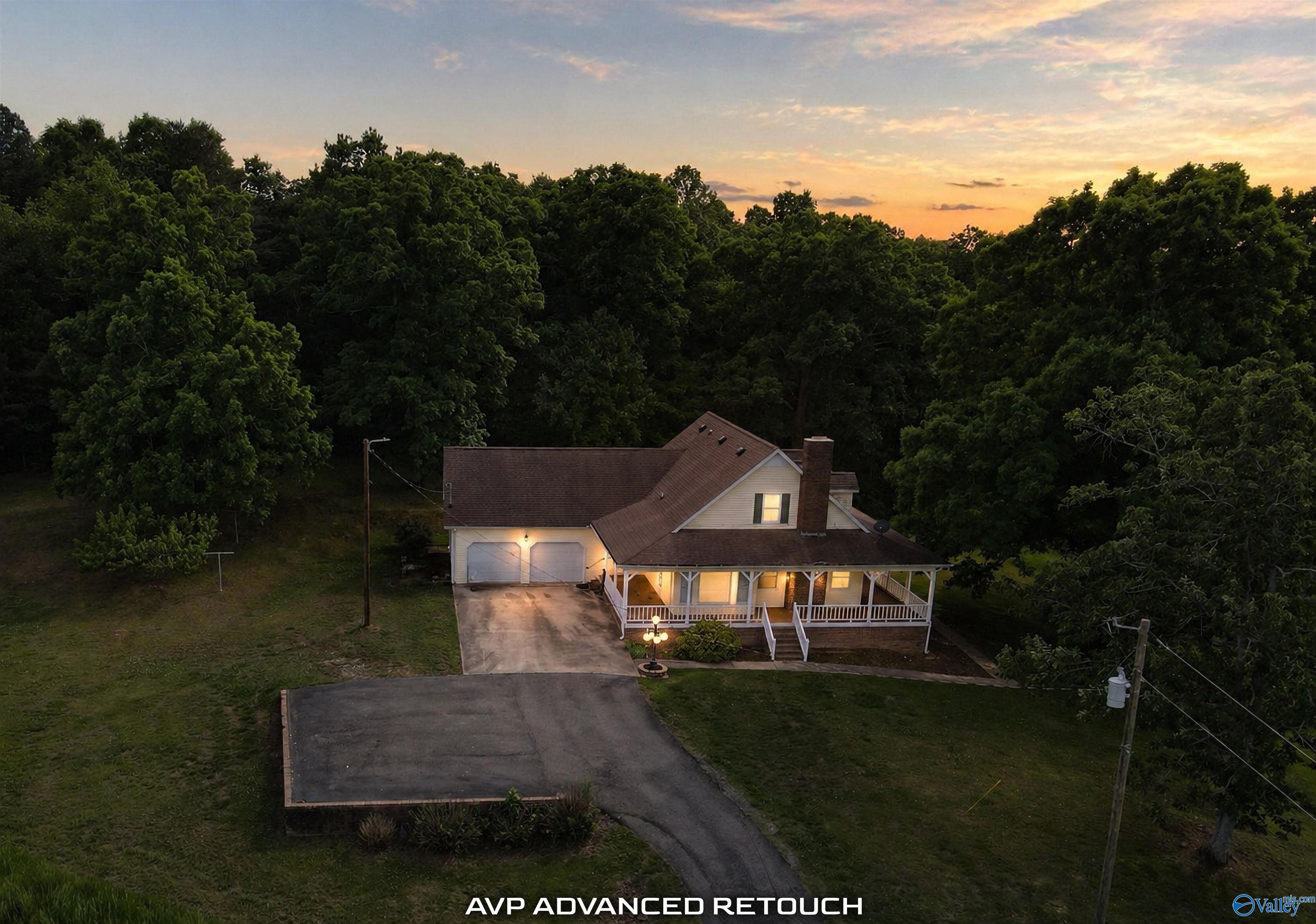 4998 County Road 196 — photo