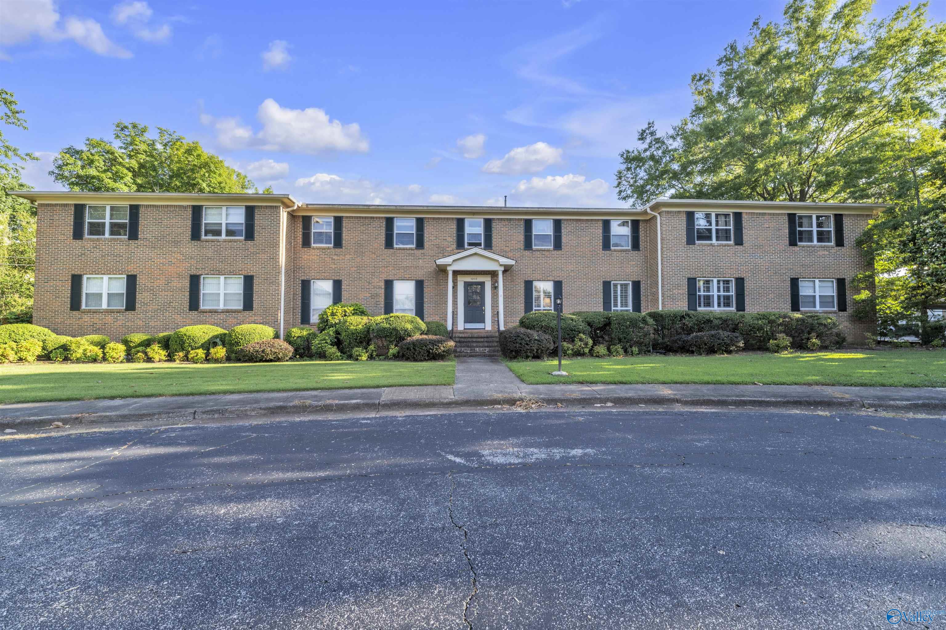 1203 Bailey Cove Circle SE Unit D — photo