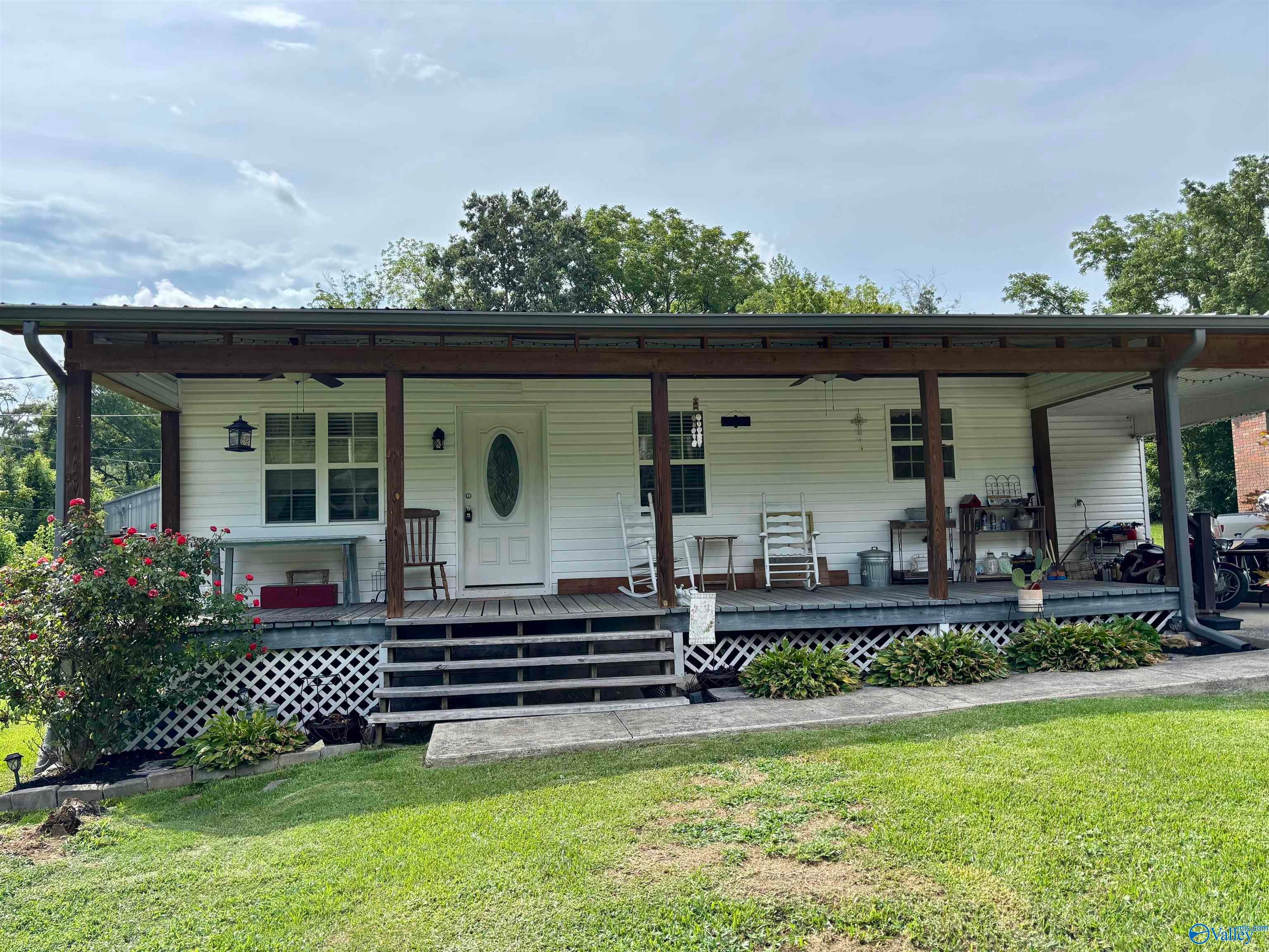 1110 Valley Drive — photo