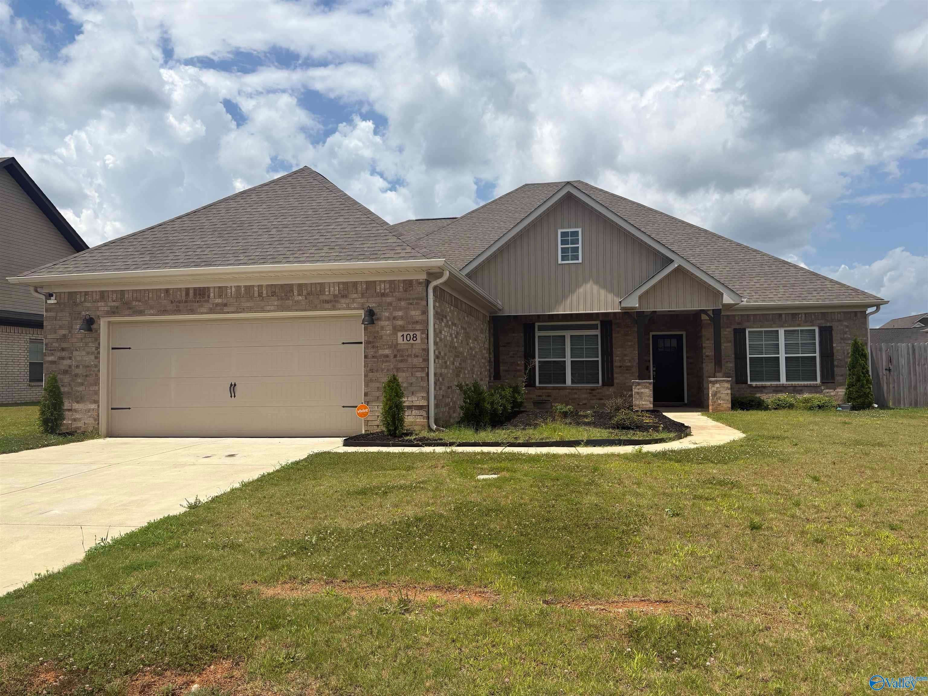 108 Barn Trail Way — photo