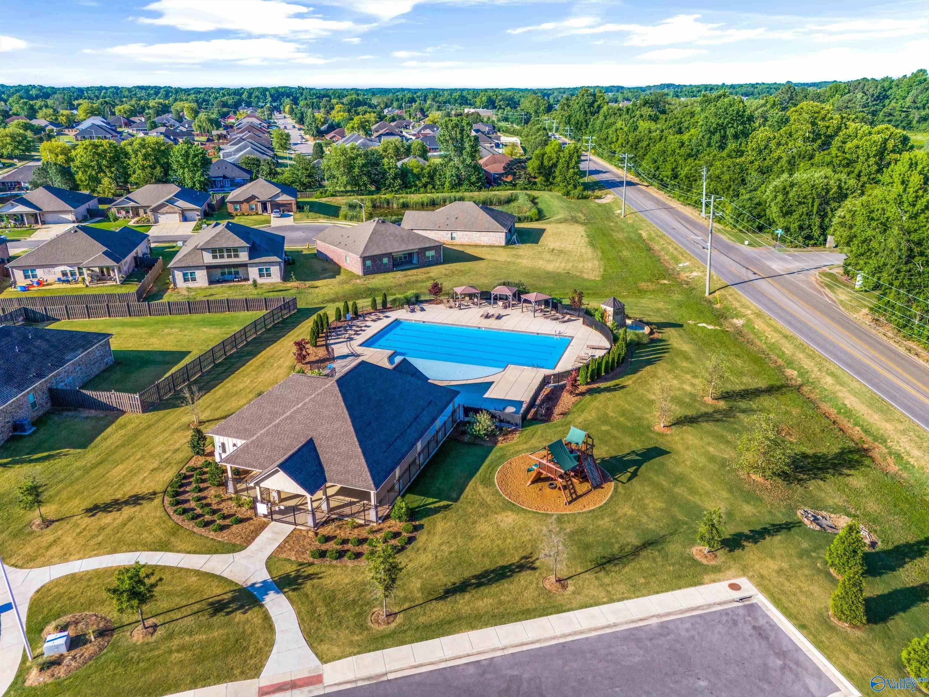 122 Sunlit Grove Drive — photo