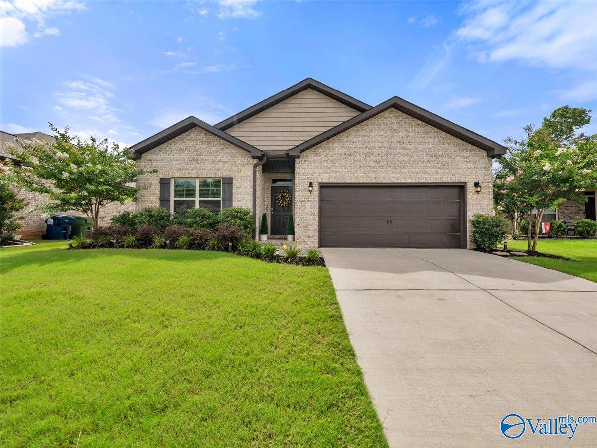 331 Ivyleaf Drive NW — photo