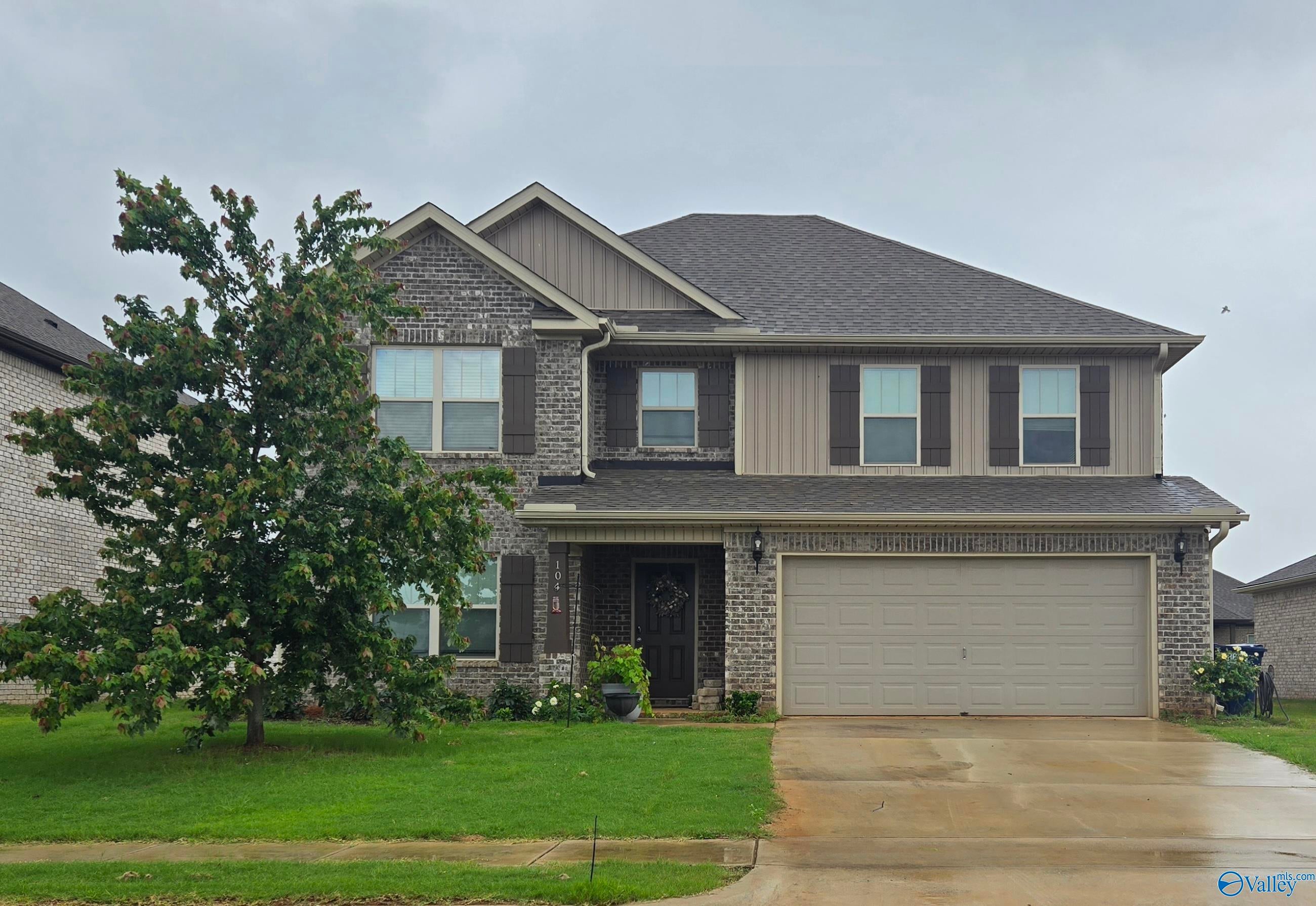 104 Coco Circle — photo