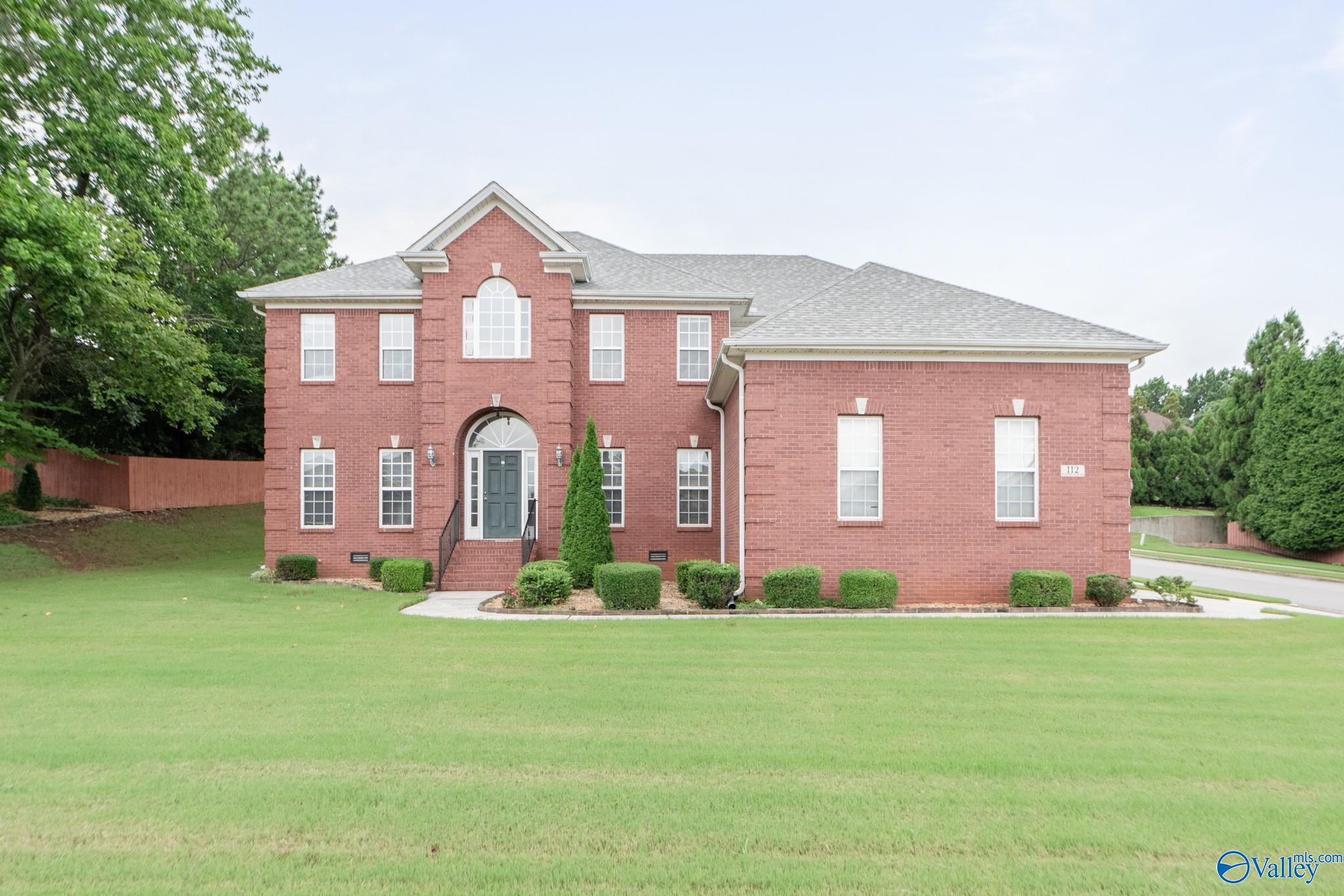 112 Rainbow Glen Circle — photo