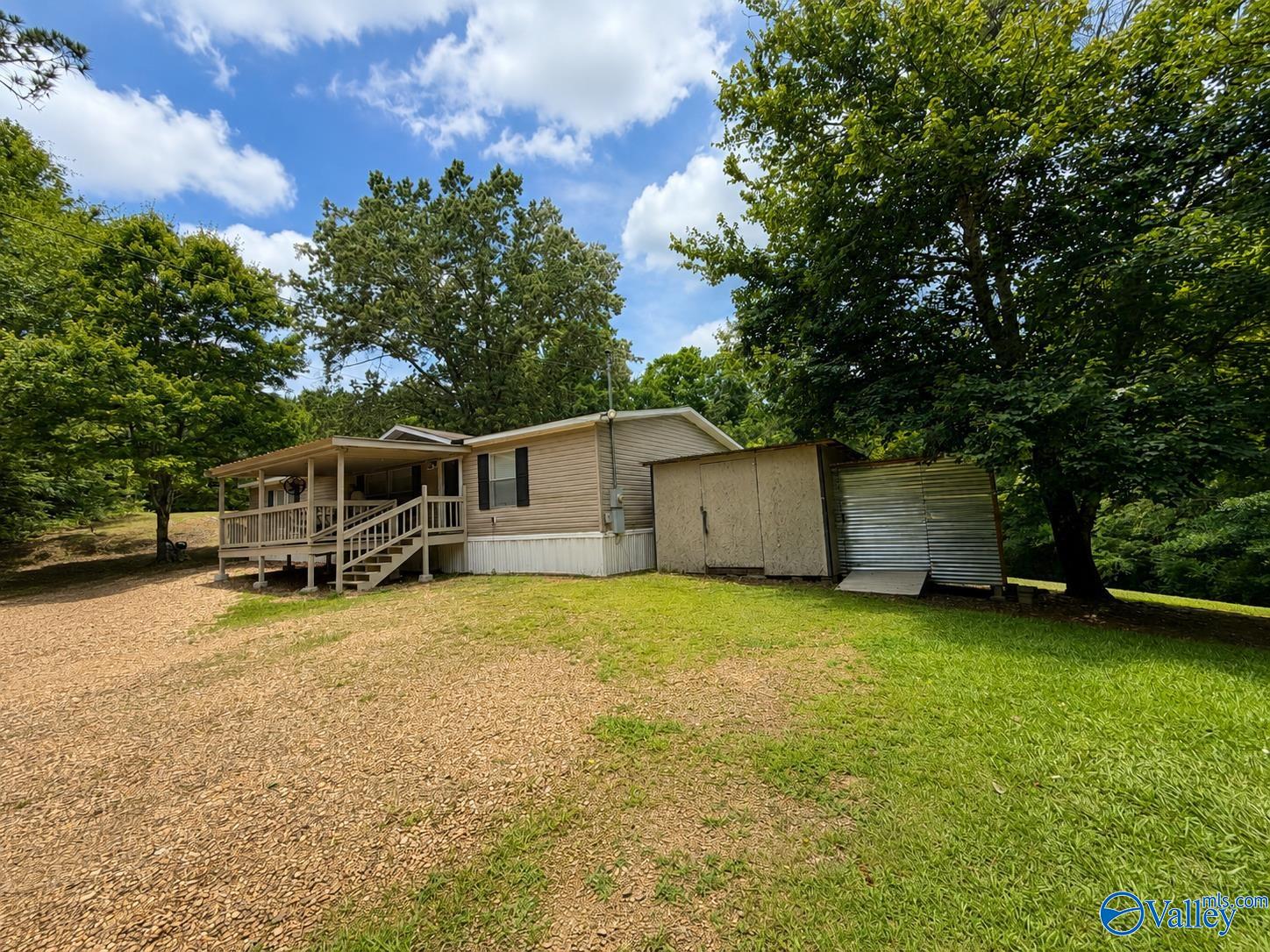 2061 Tom Cat Road — photo