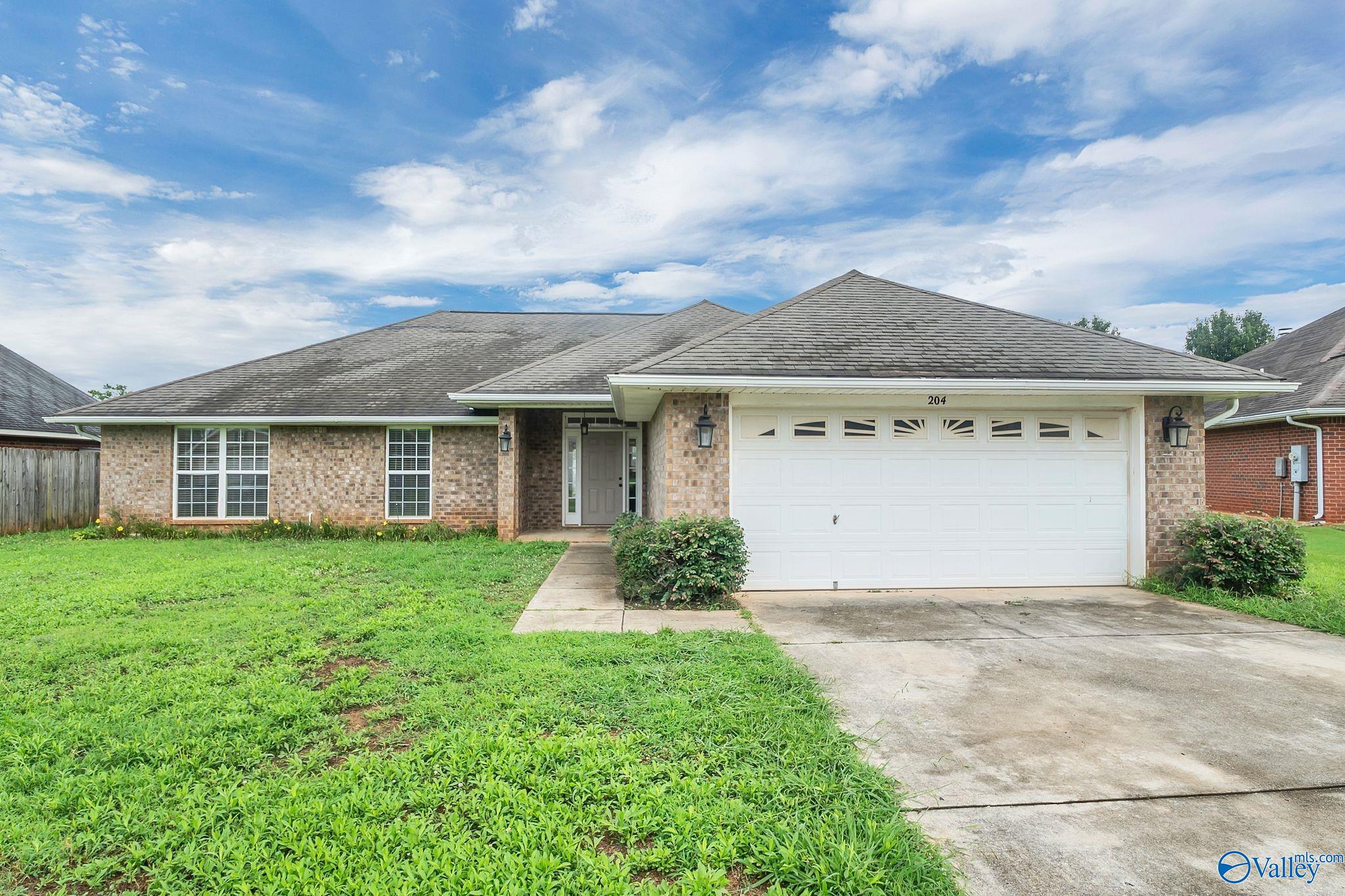 204 Shadow Cove Drive SW — photo