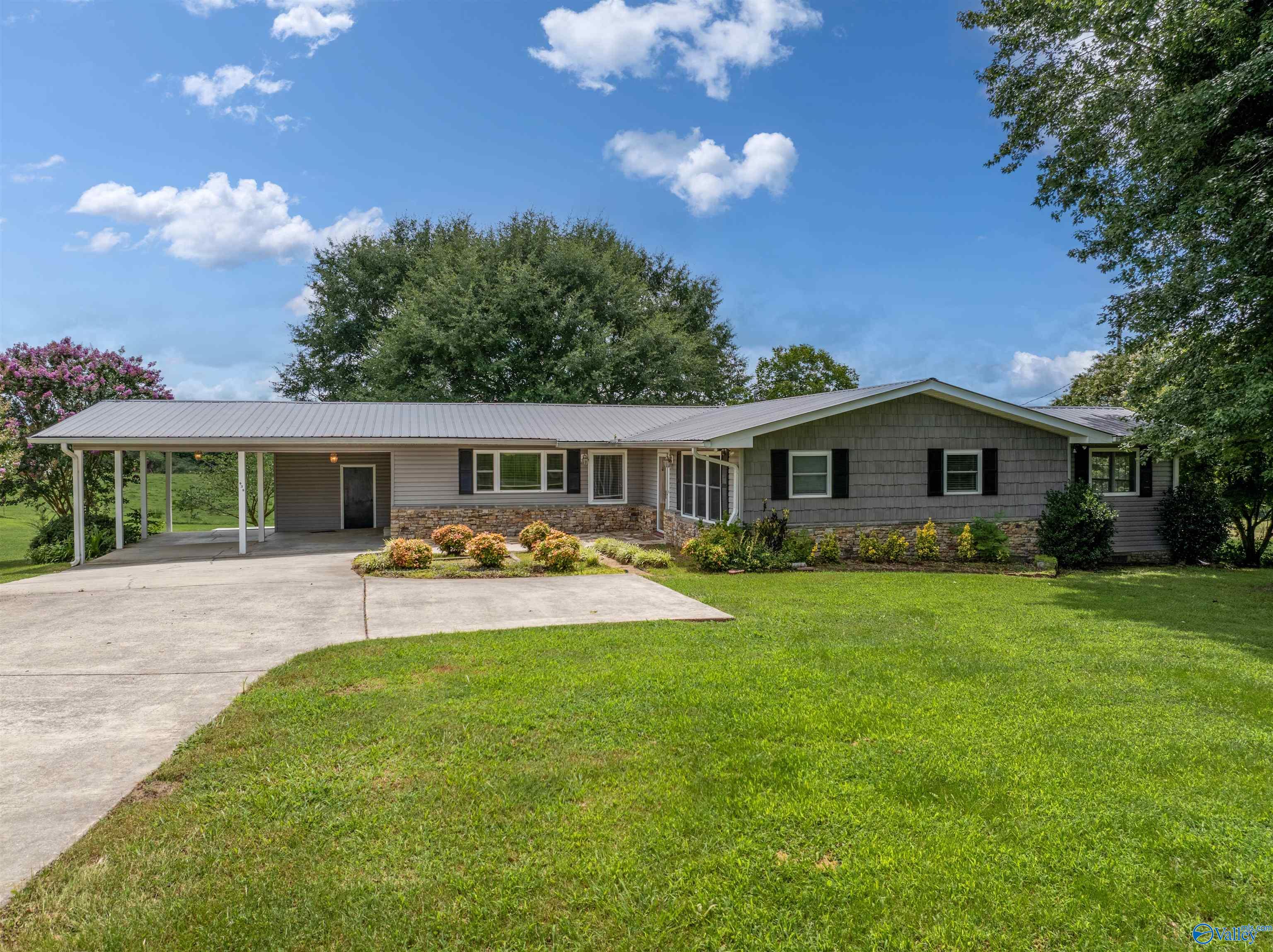 938 County Road 215 — photo