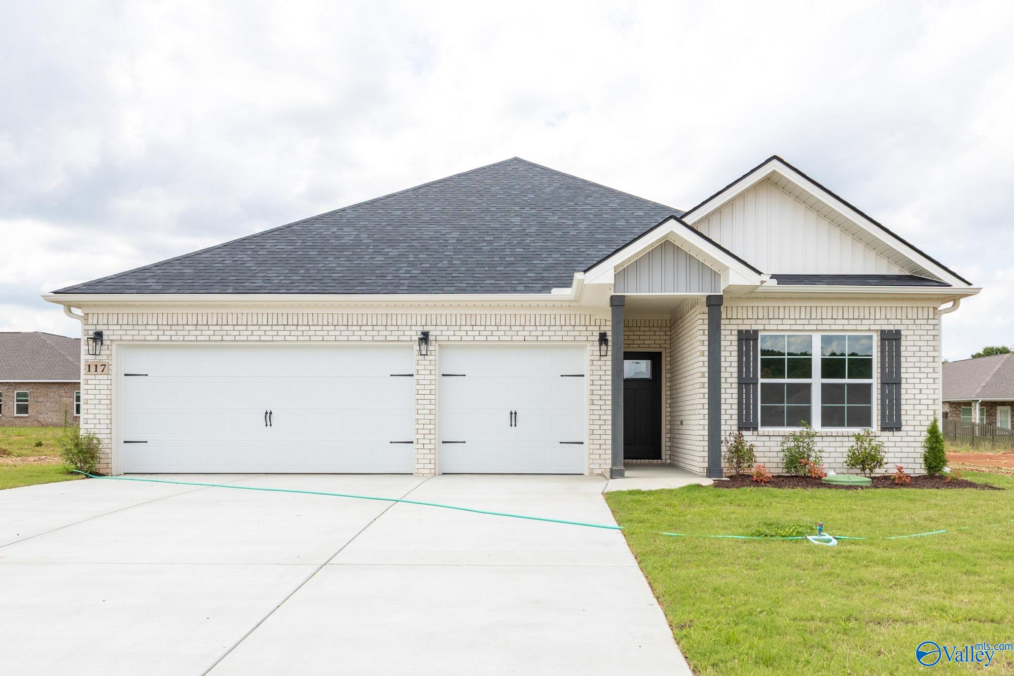 29613 Eagle Brook Drive — photo