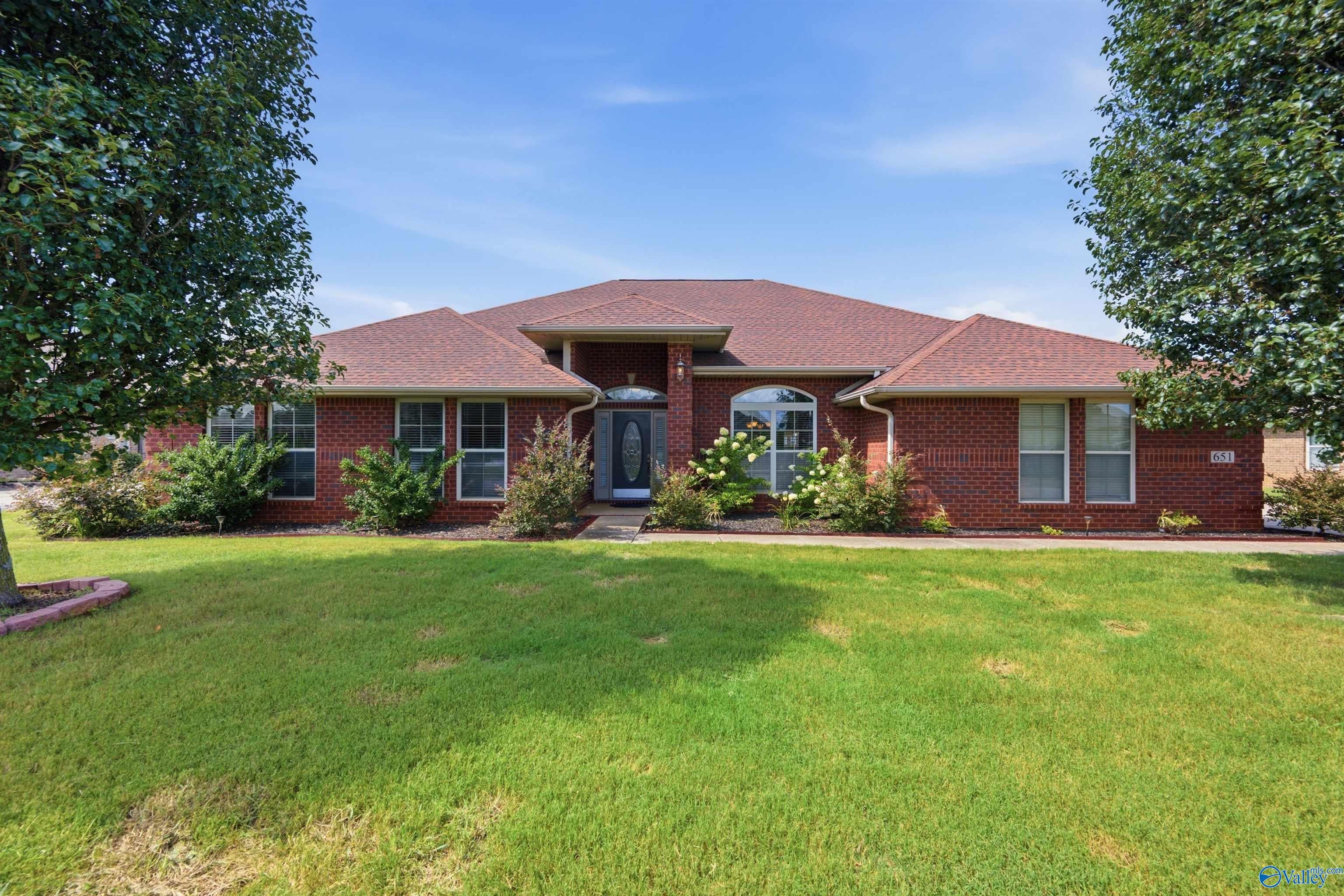 651 Summer Cove Circle NW — photo