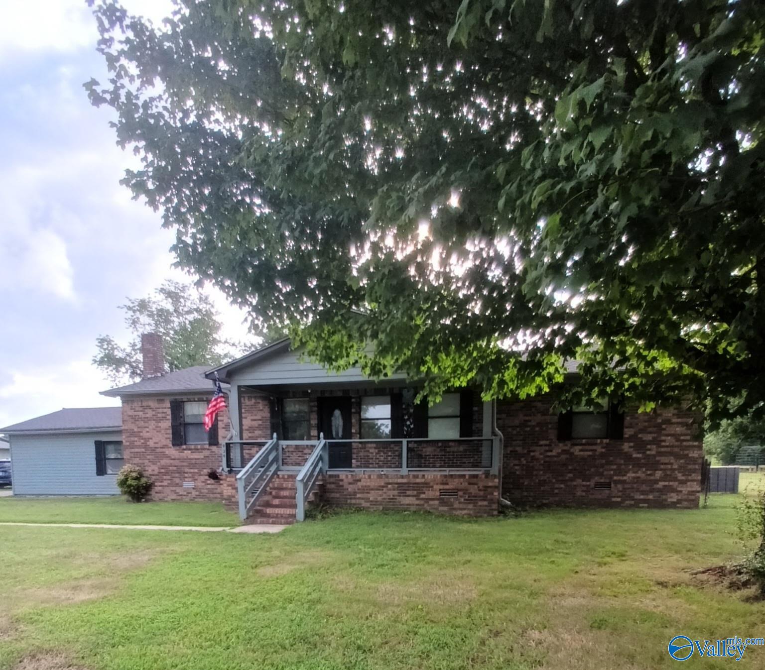 424 Horseshoe Bend Road — photo
