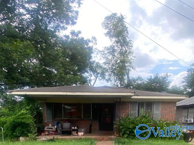 832 Gamma Street S — photo
