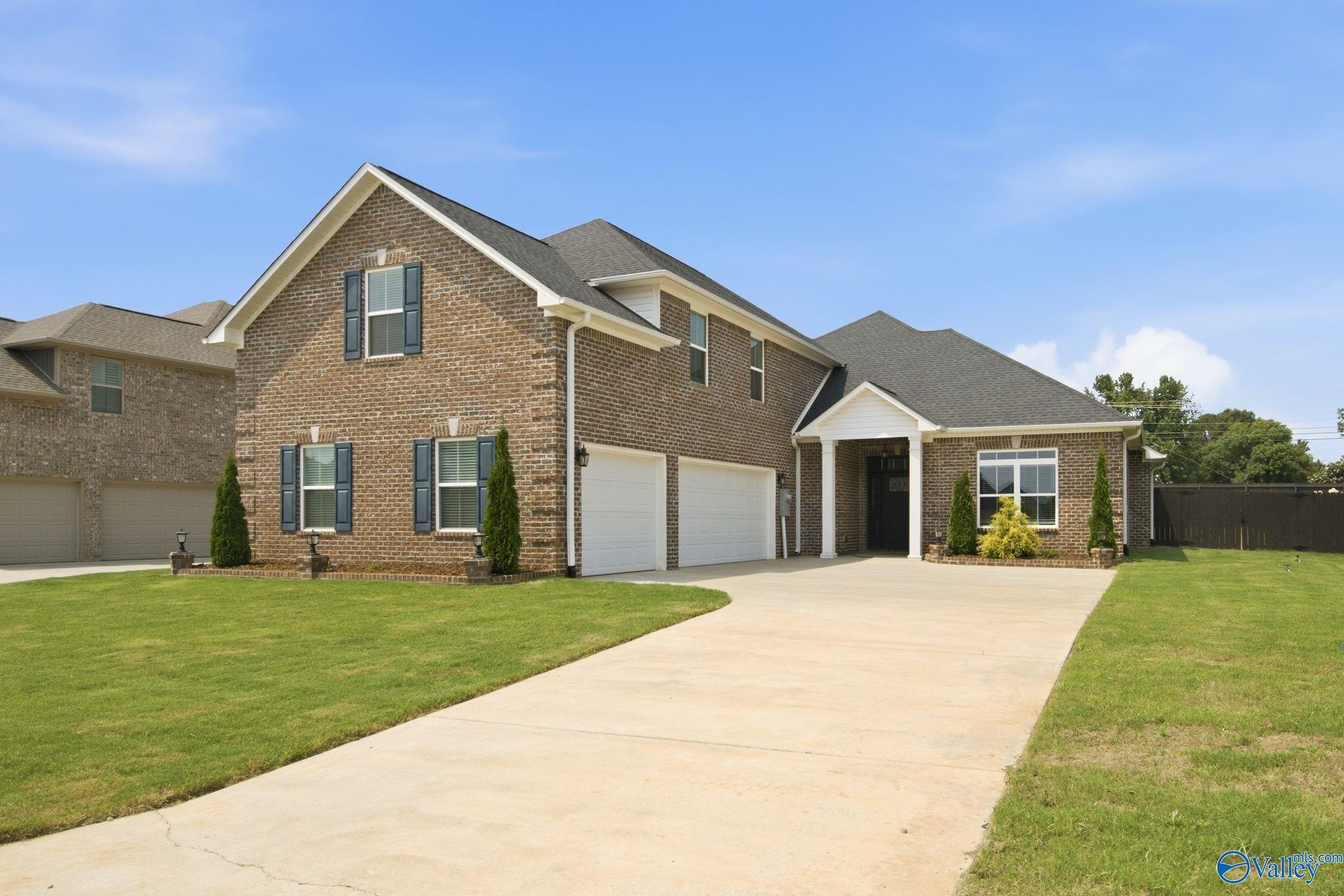 17050 Stonegate Drive — photo