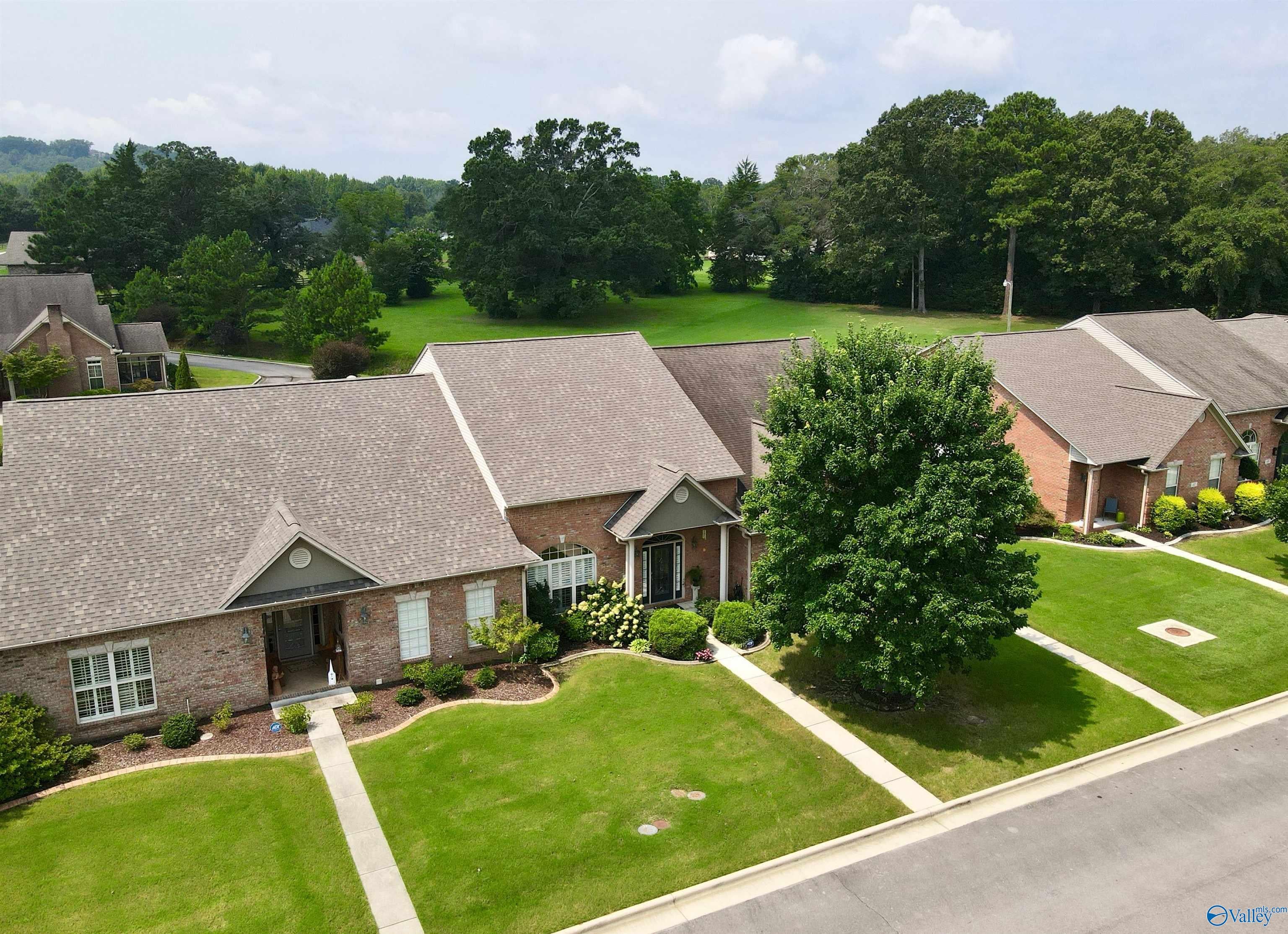 73 Jackson Way, Decatur, AL 35603
