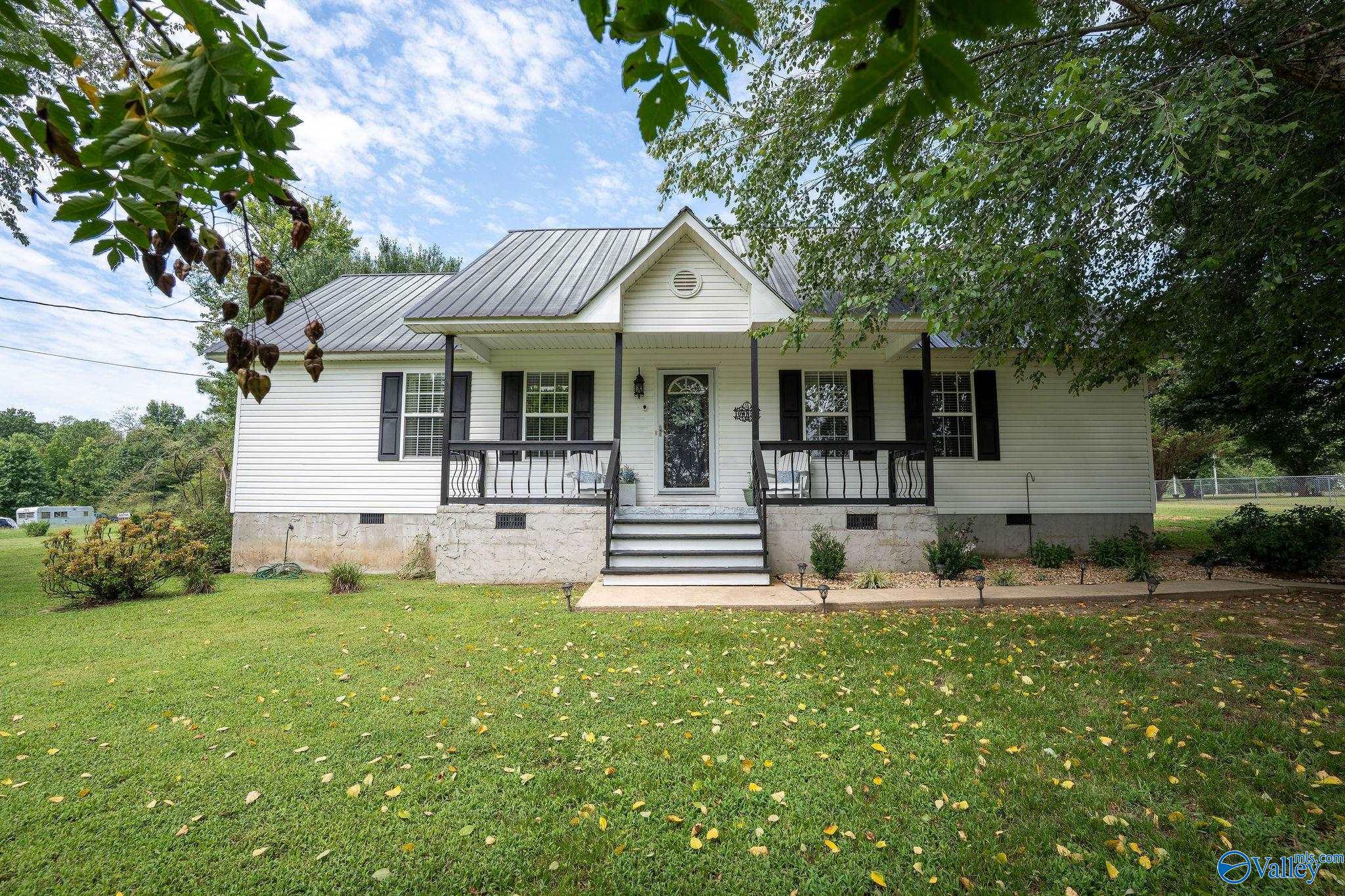 846 Scott Avenue NE, Rainsville, AL 35986