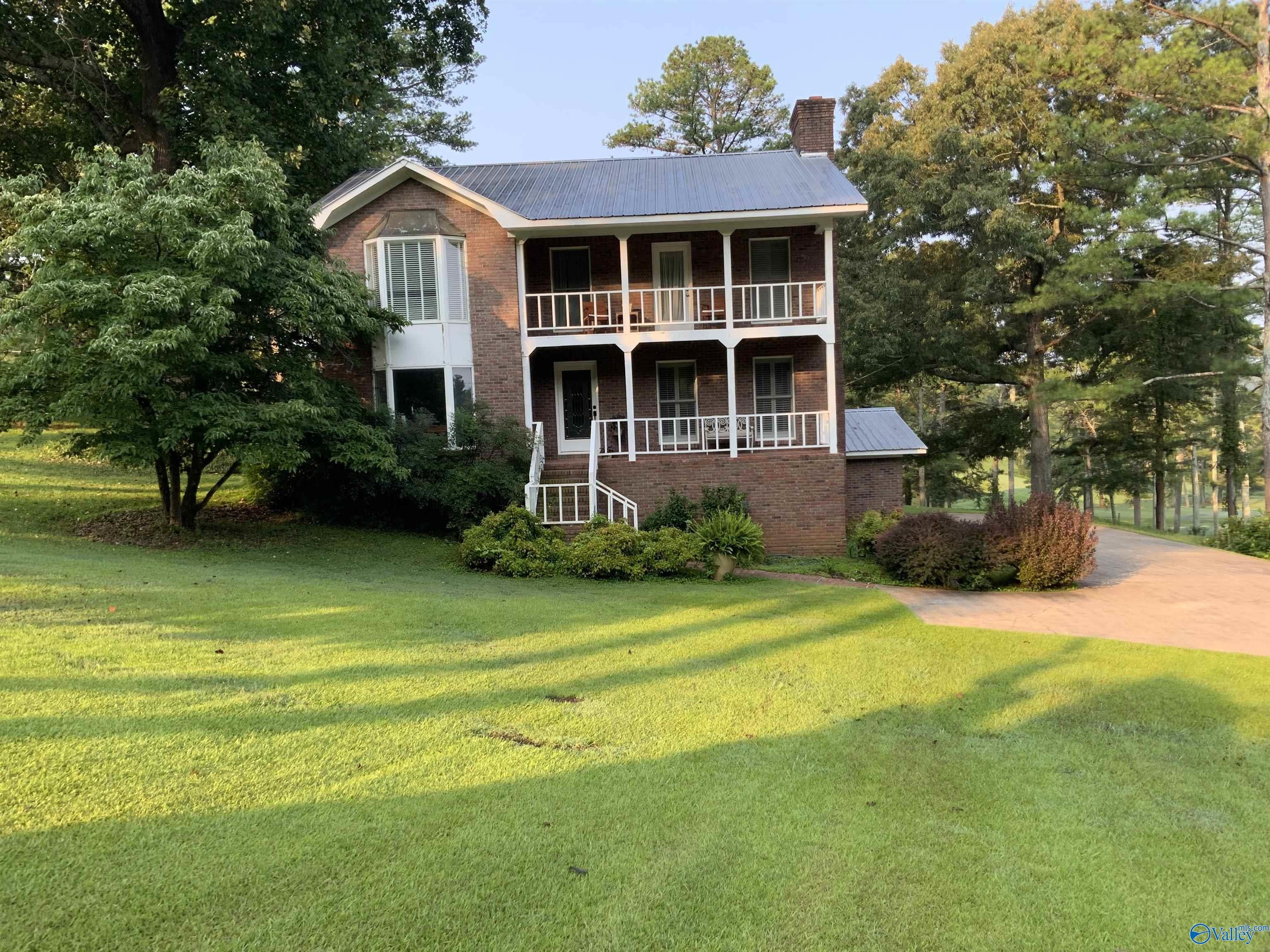 910 Fairway Road NW — photo