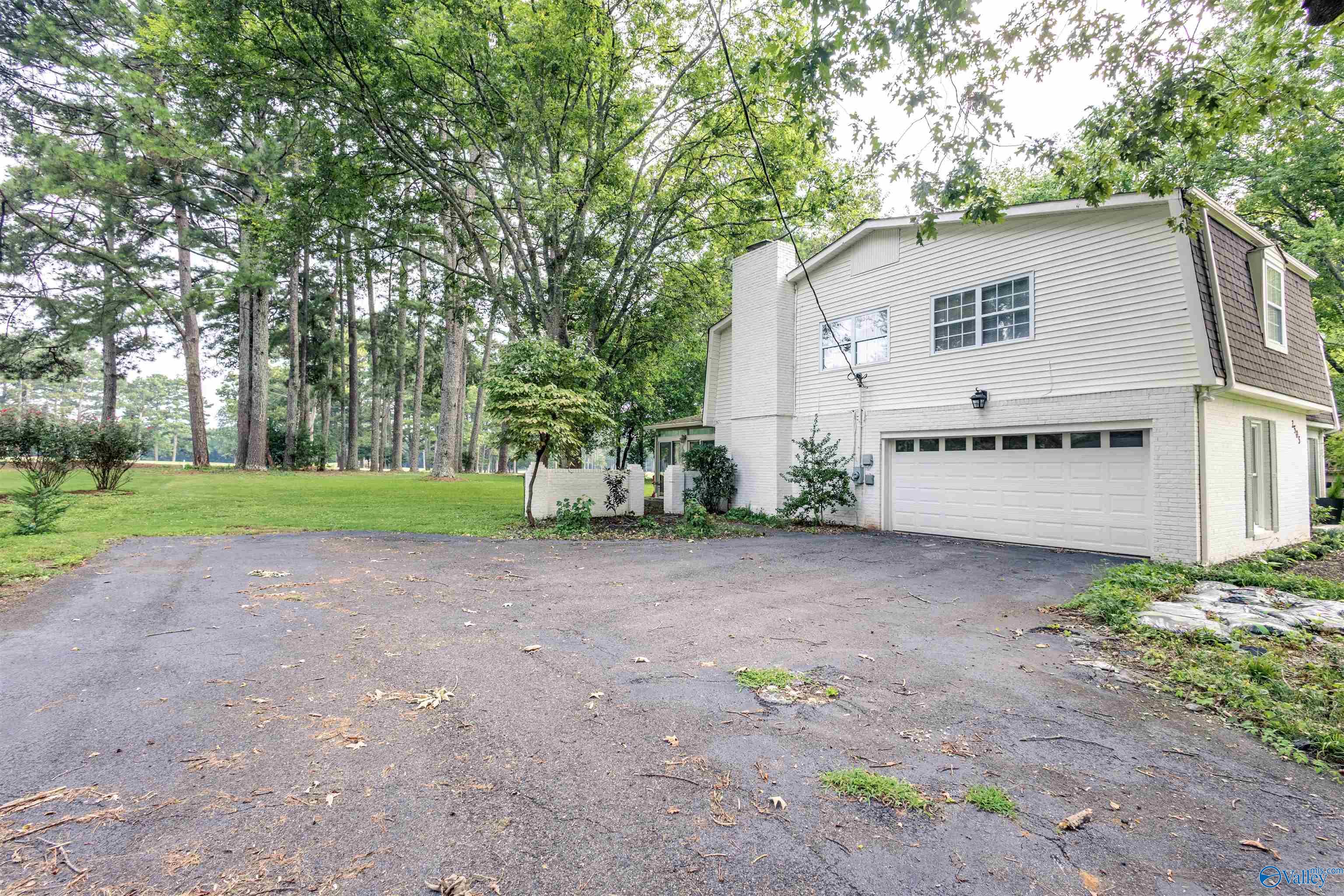 2505 Burningtree Drive SE, Decatur, AL 35603 — photo 2
