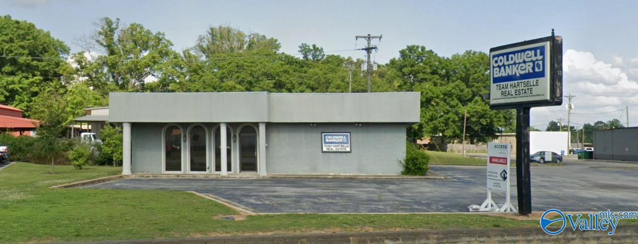 400 Highway 31 NW — photo