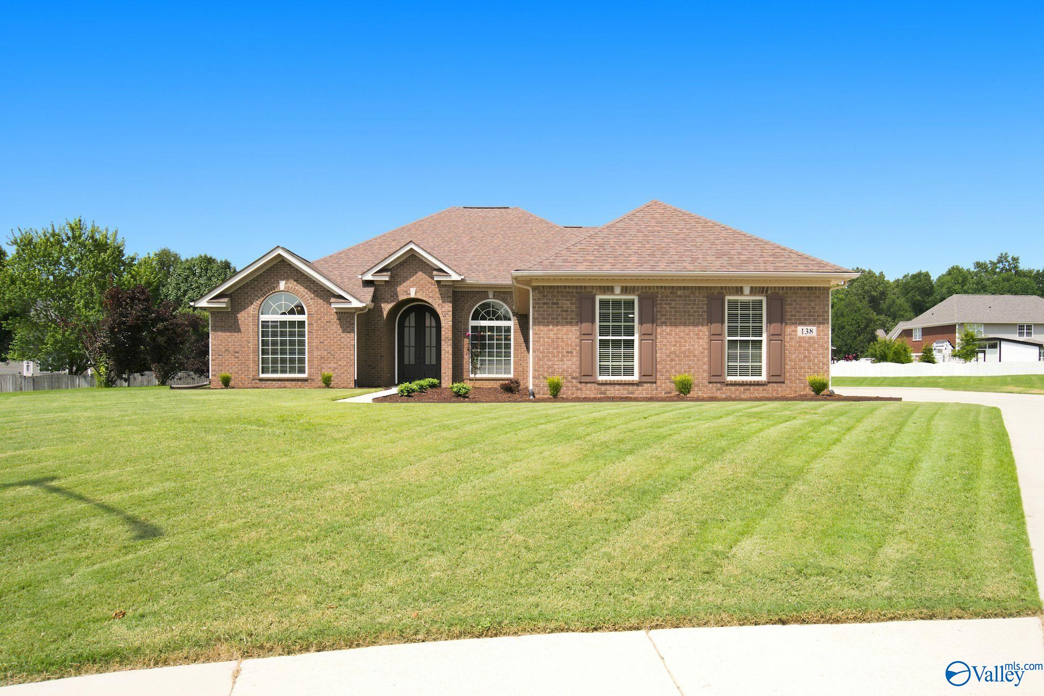 138 Tellico Ridge Road — photo