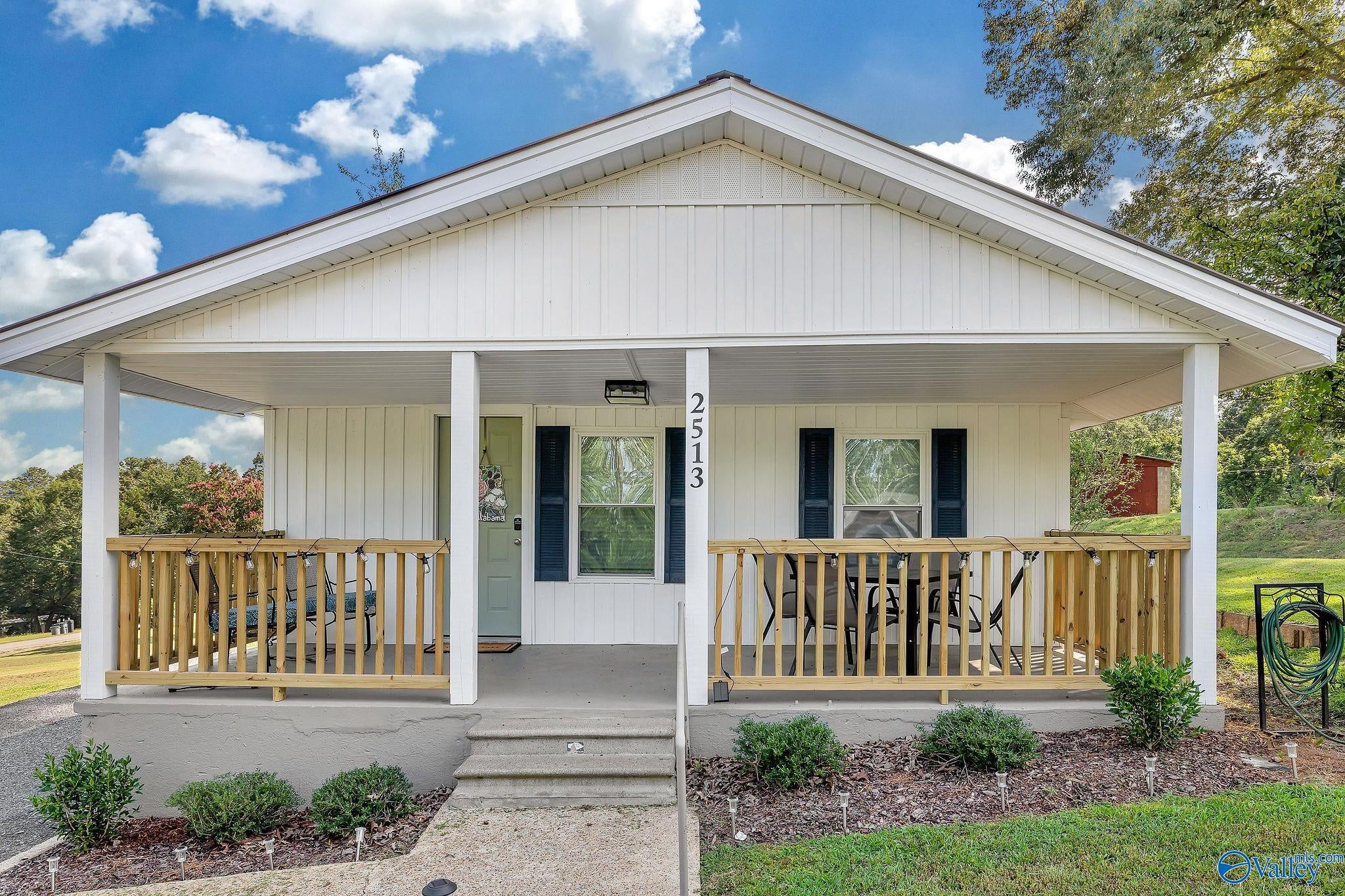 2513 Lakeview Drive — photo