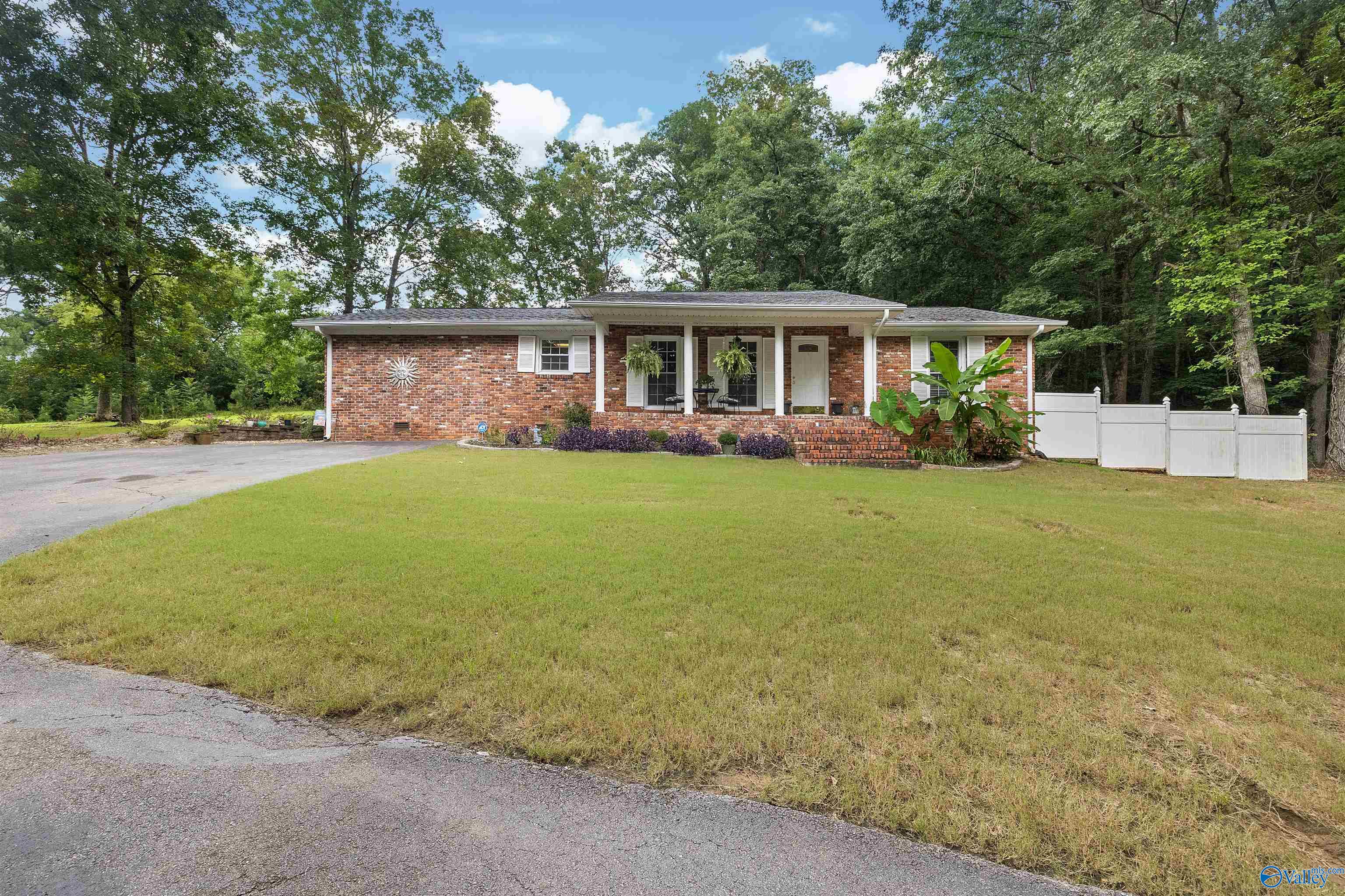 4602 Day Road SW, Decatur, AL 35603 — photo 2