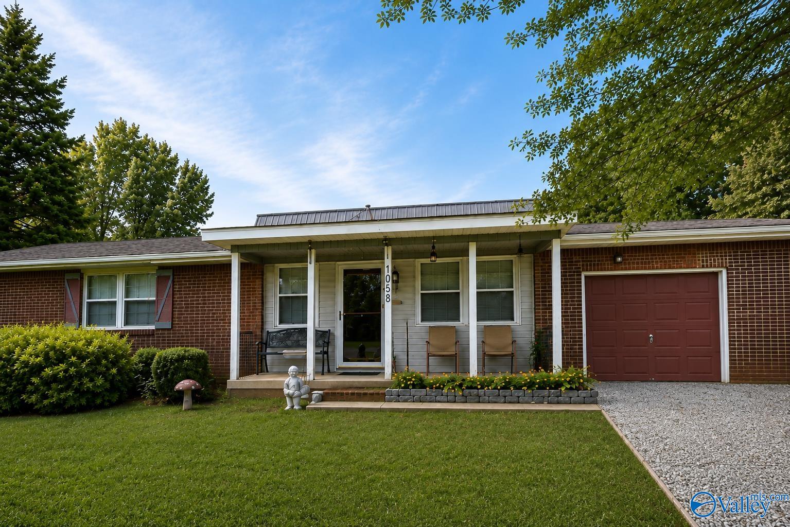 7058 Wall Triana Hwy — photo