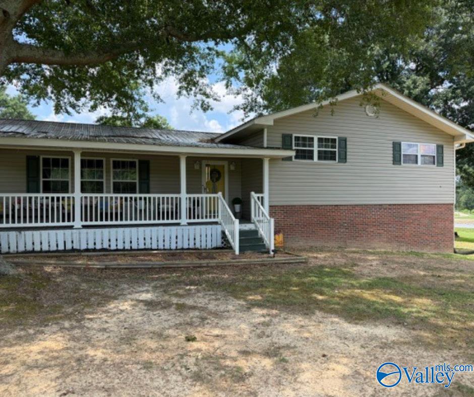 305 Alexander Drive — photo
