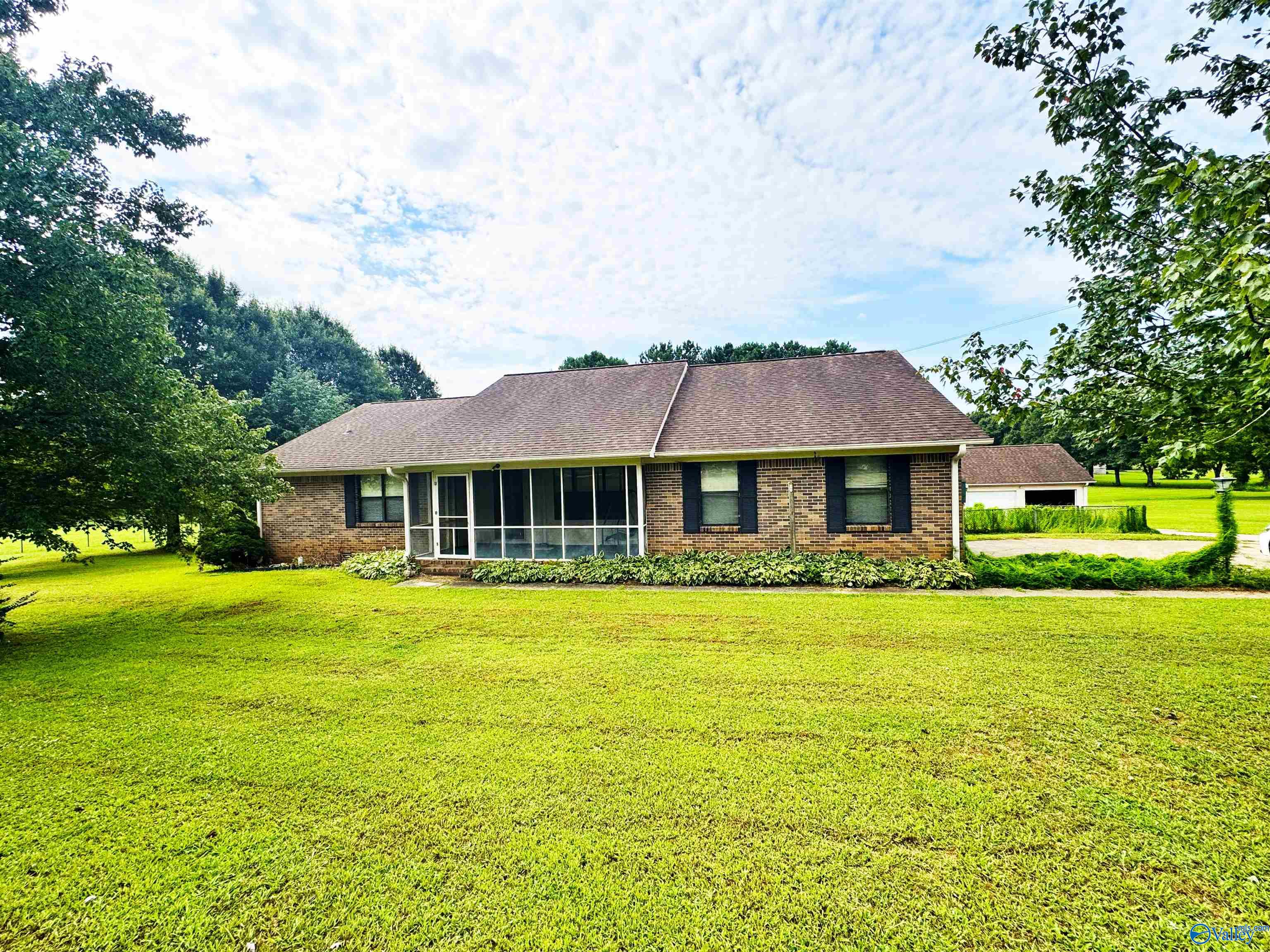1170 Harvest Road — photo