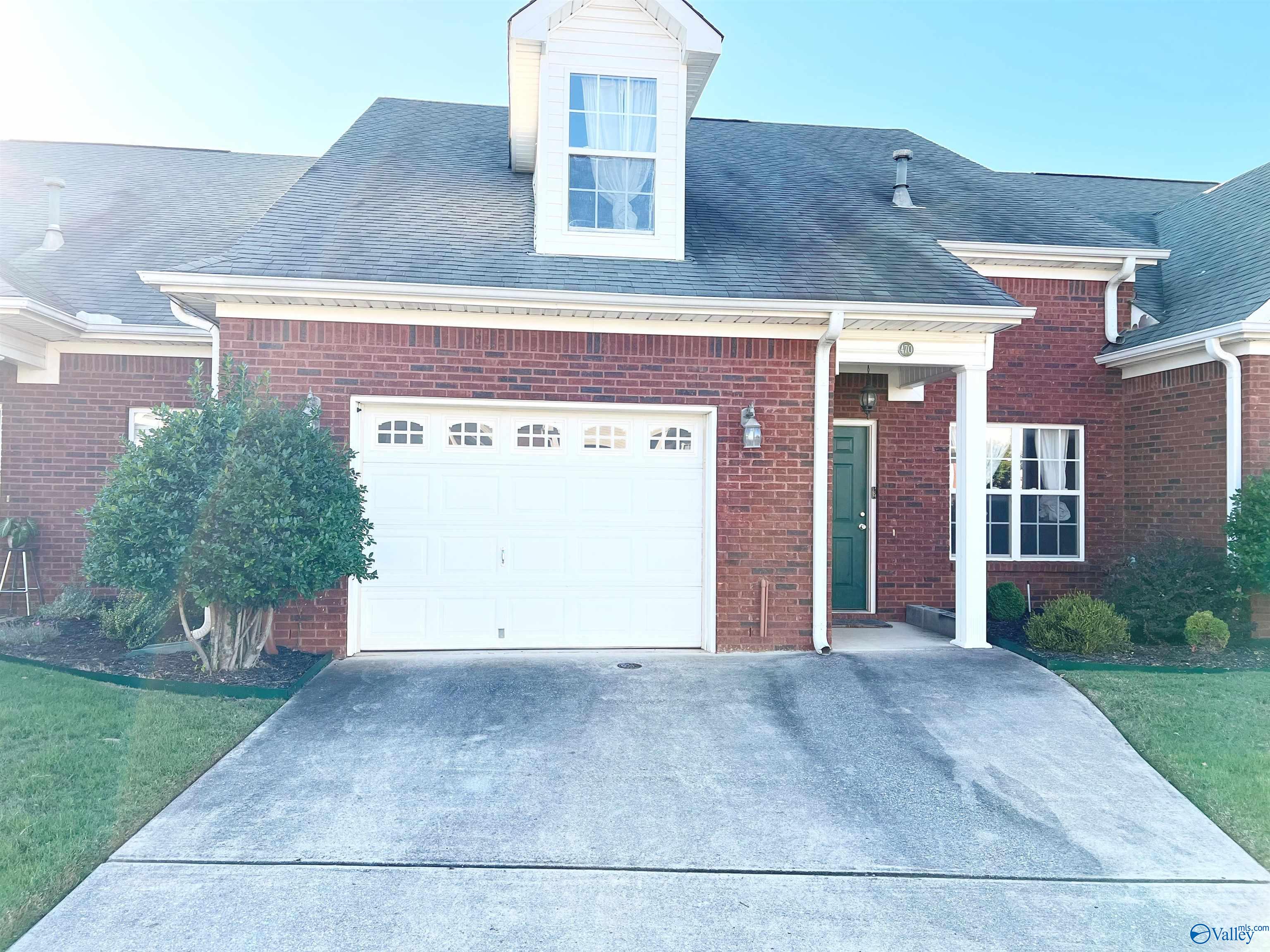 470 Shamrock Drive — photo