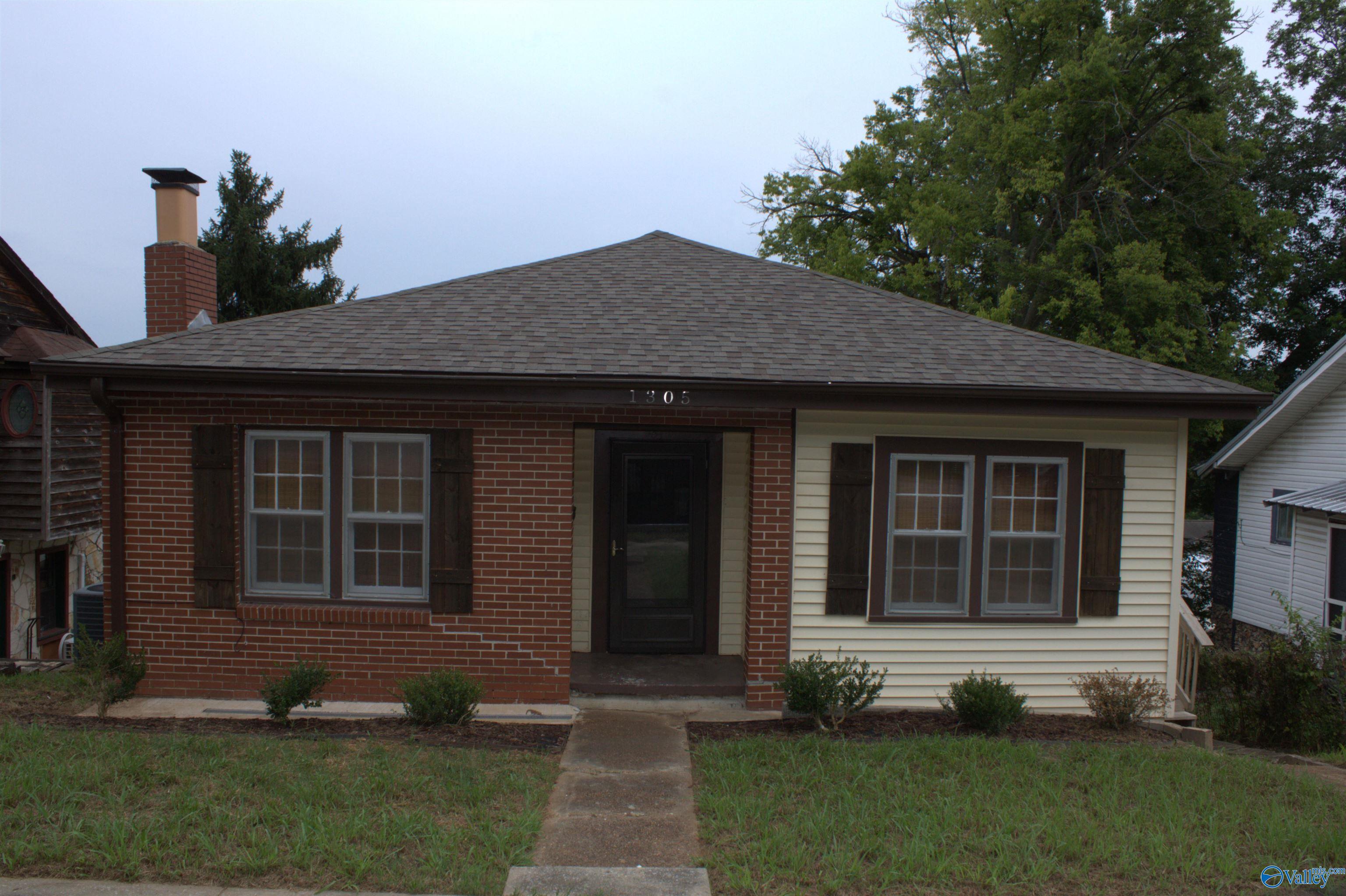 1305 Rayburn Avenue — photo