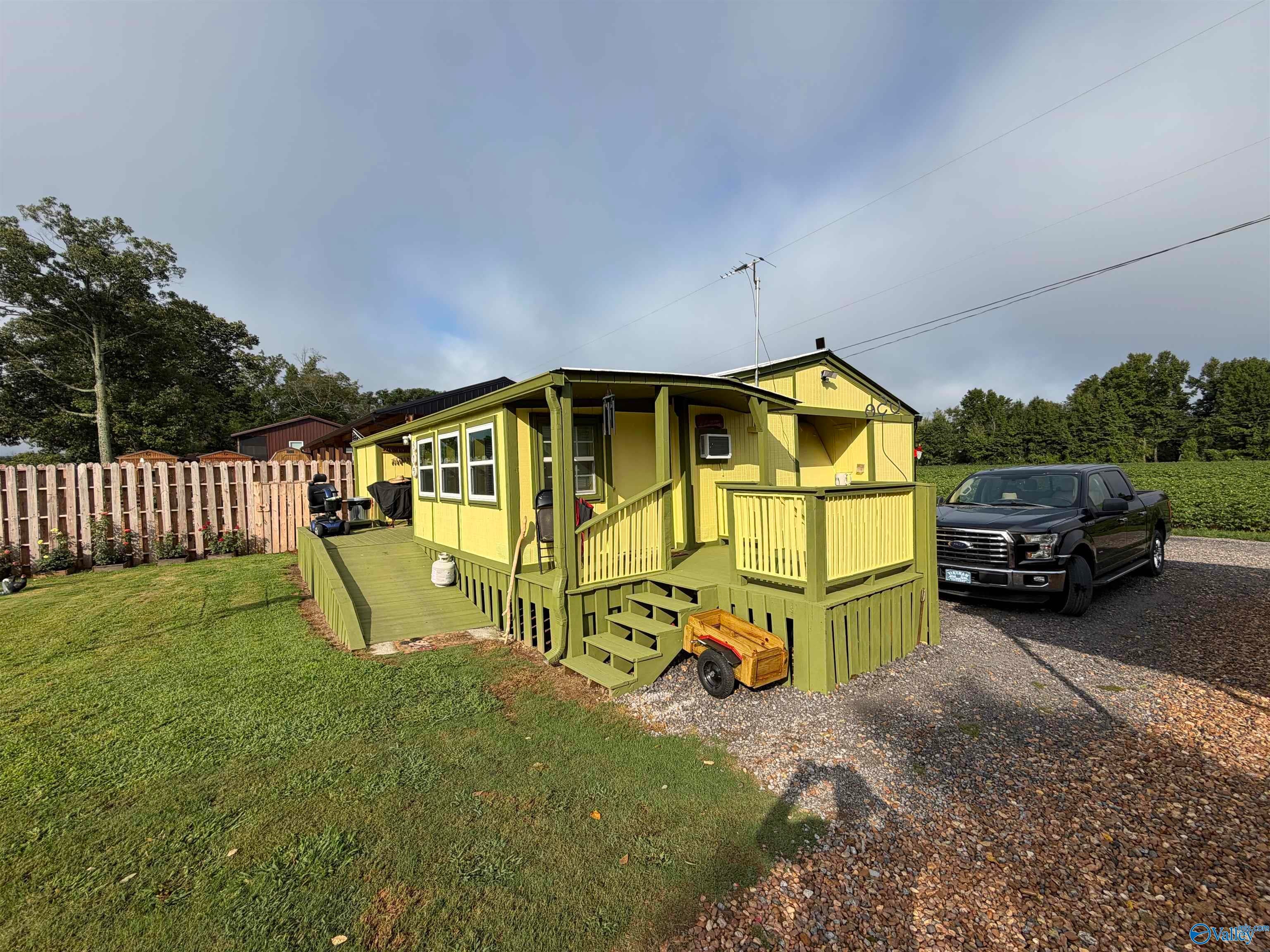 880 County Road 1008 — photo
