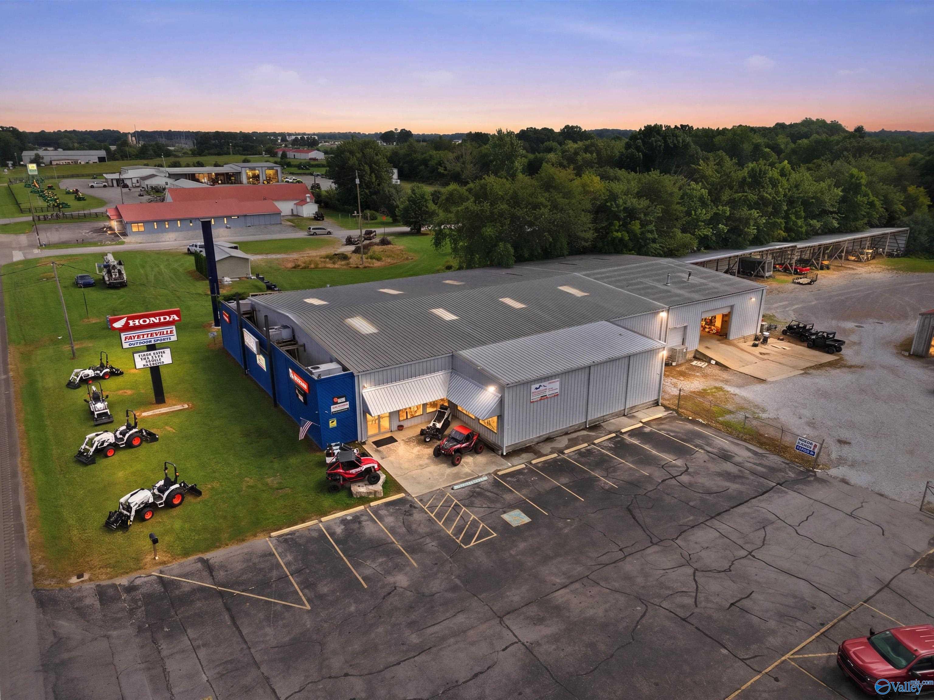 2908 Huntsville Highway — photo