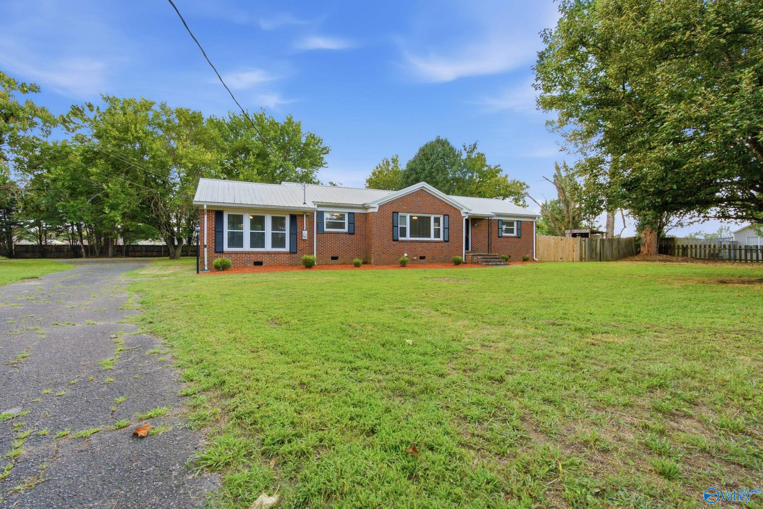 808 Rolan Gooch Road — photo