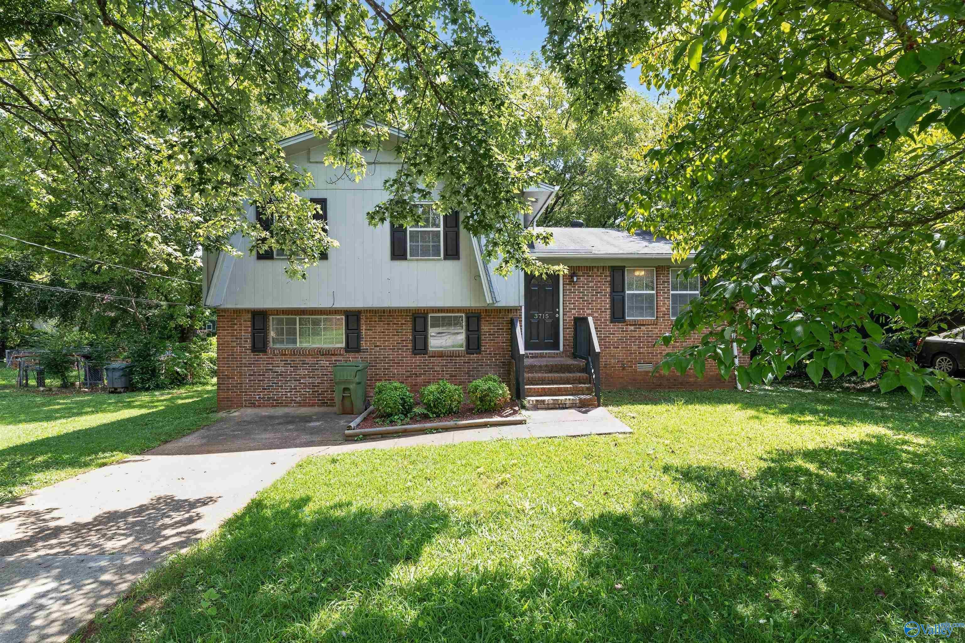 3715 Oakdale Court NW — photo