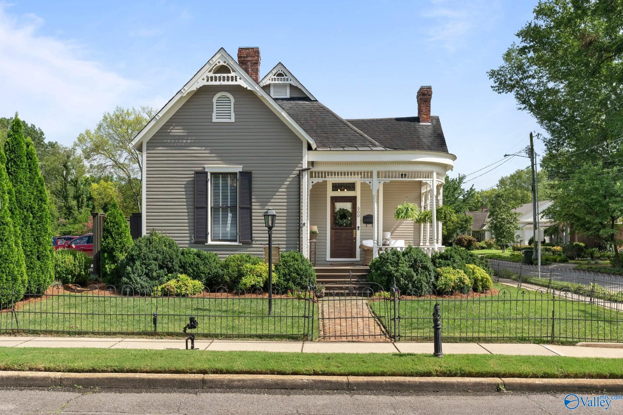 500 Holmes Avenue NE — photo