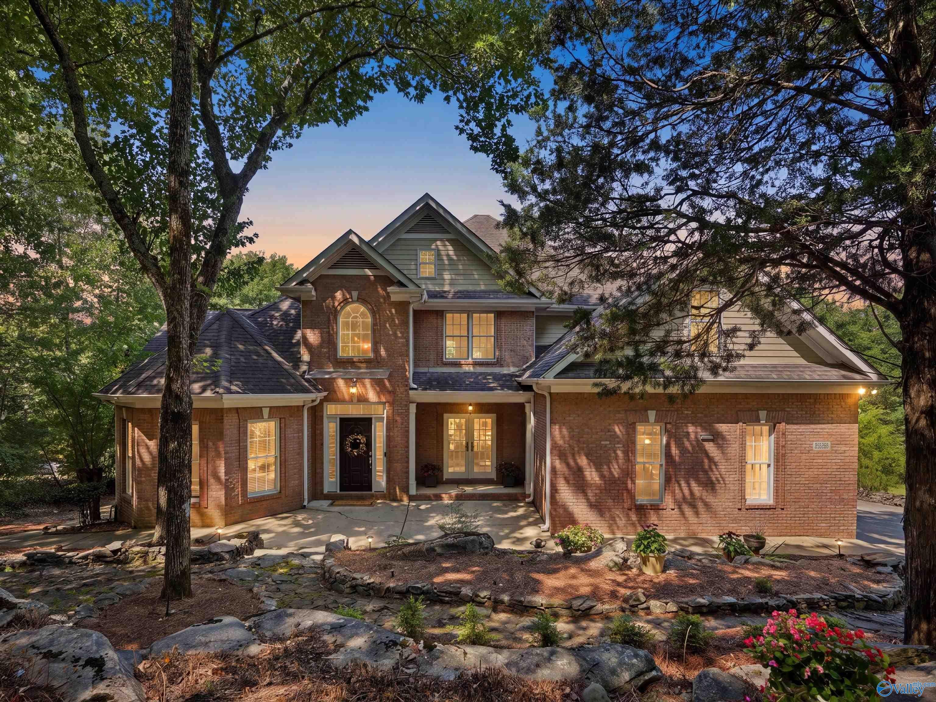 4015 High Mountain Road NE — photo
