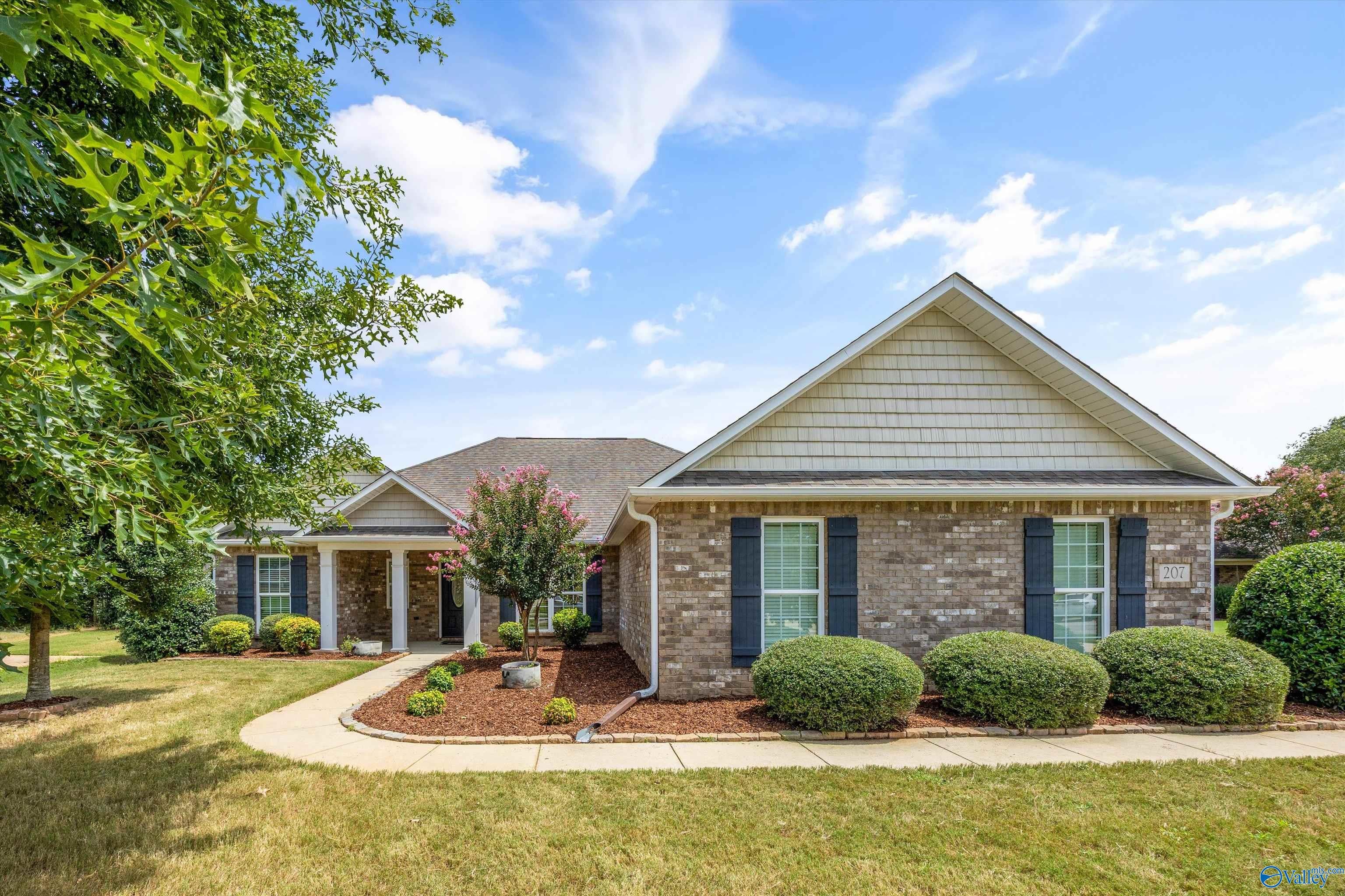 207 Somer Bridge Drive — photo