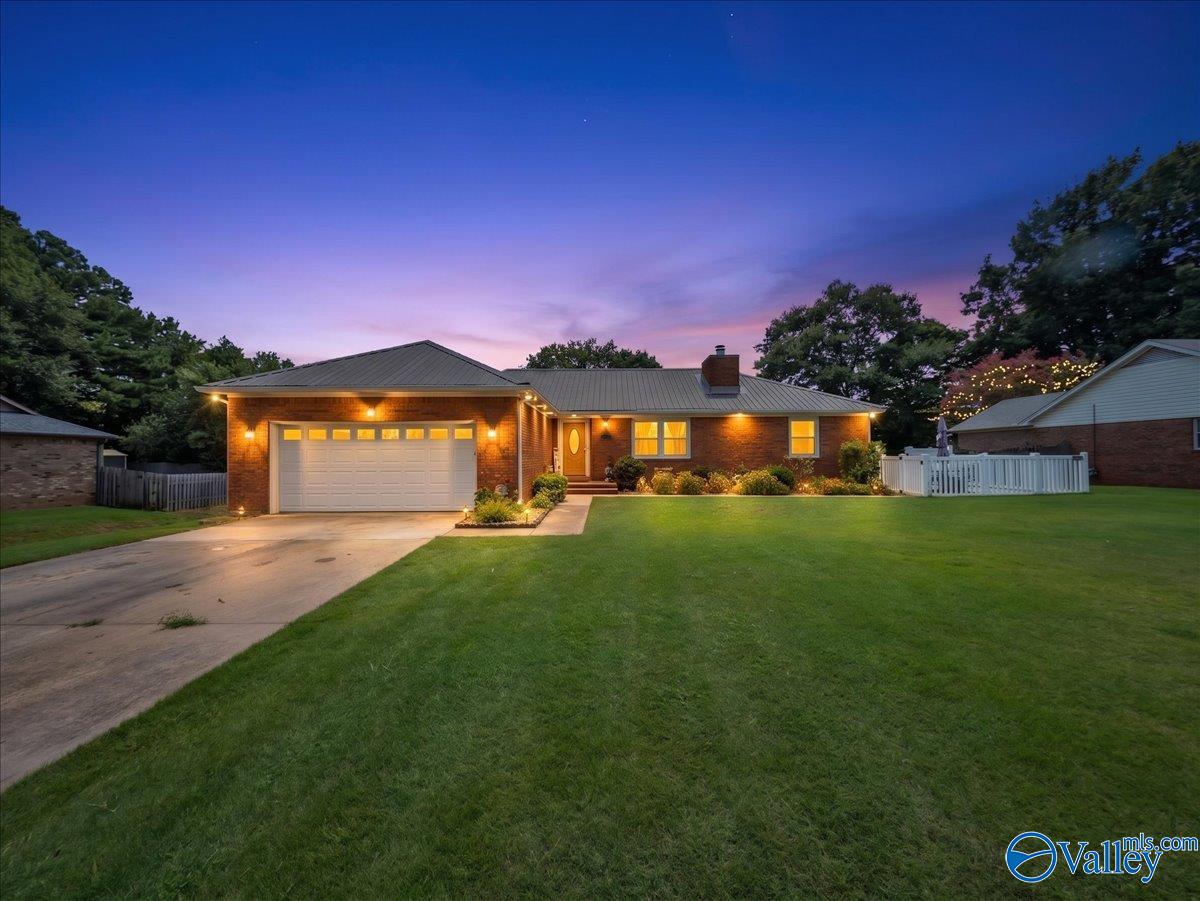 228 Pin Oak Drive — photo