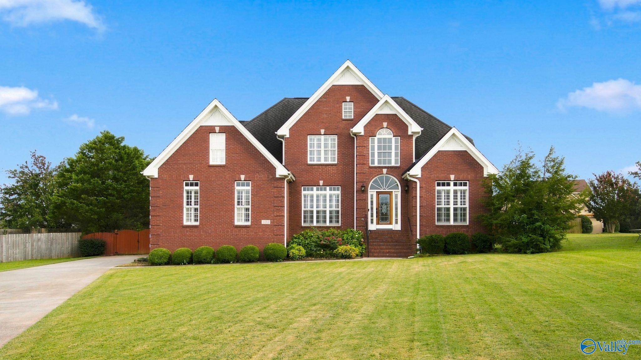 102 Cashions Court — photo