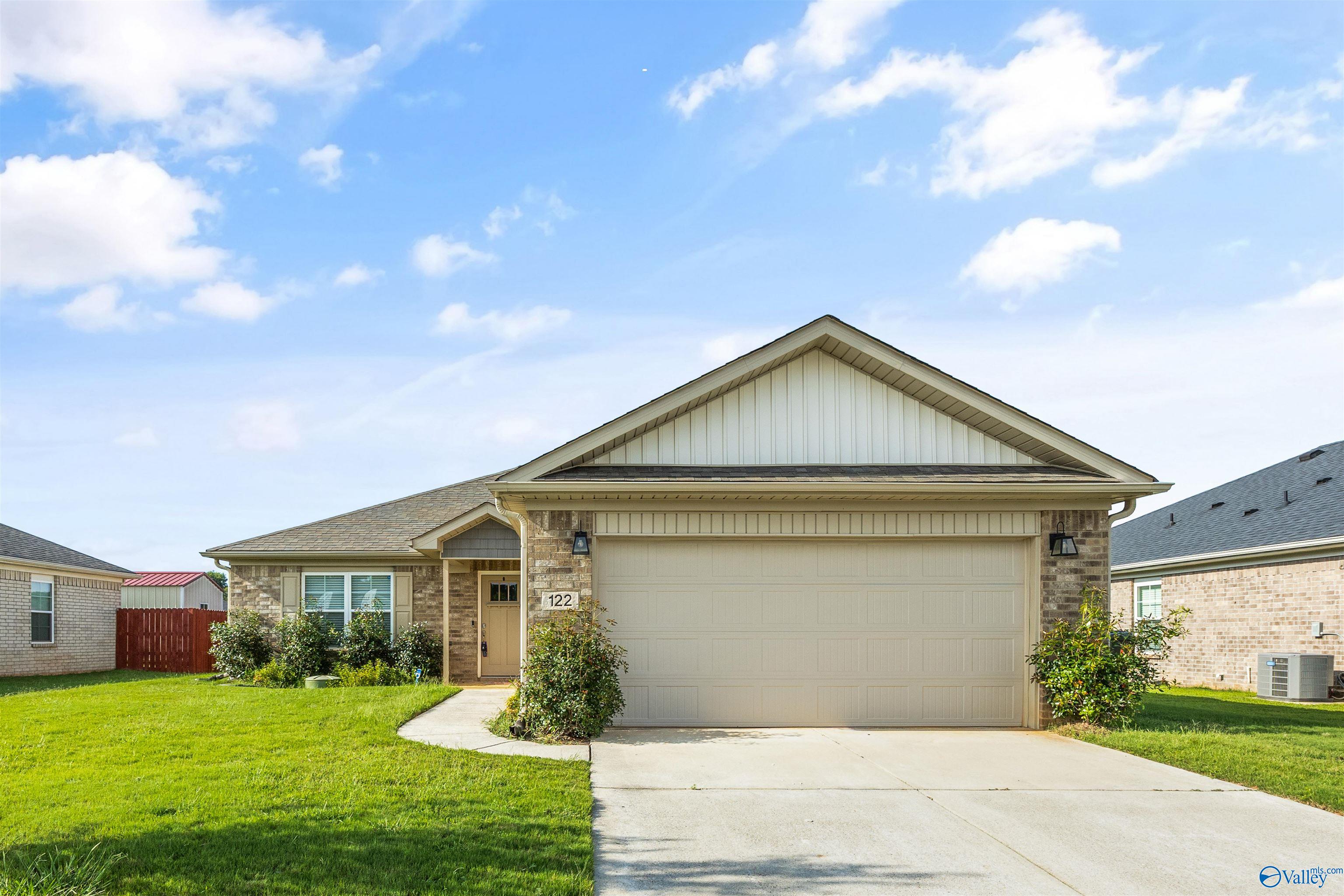 122 Domingues Avenue — photo