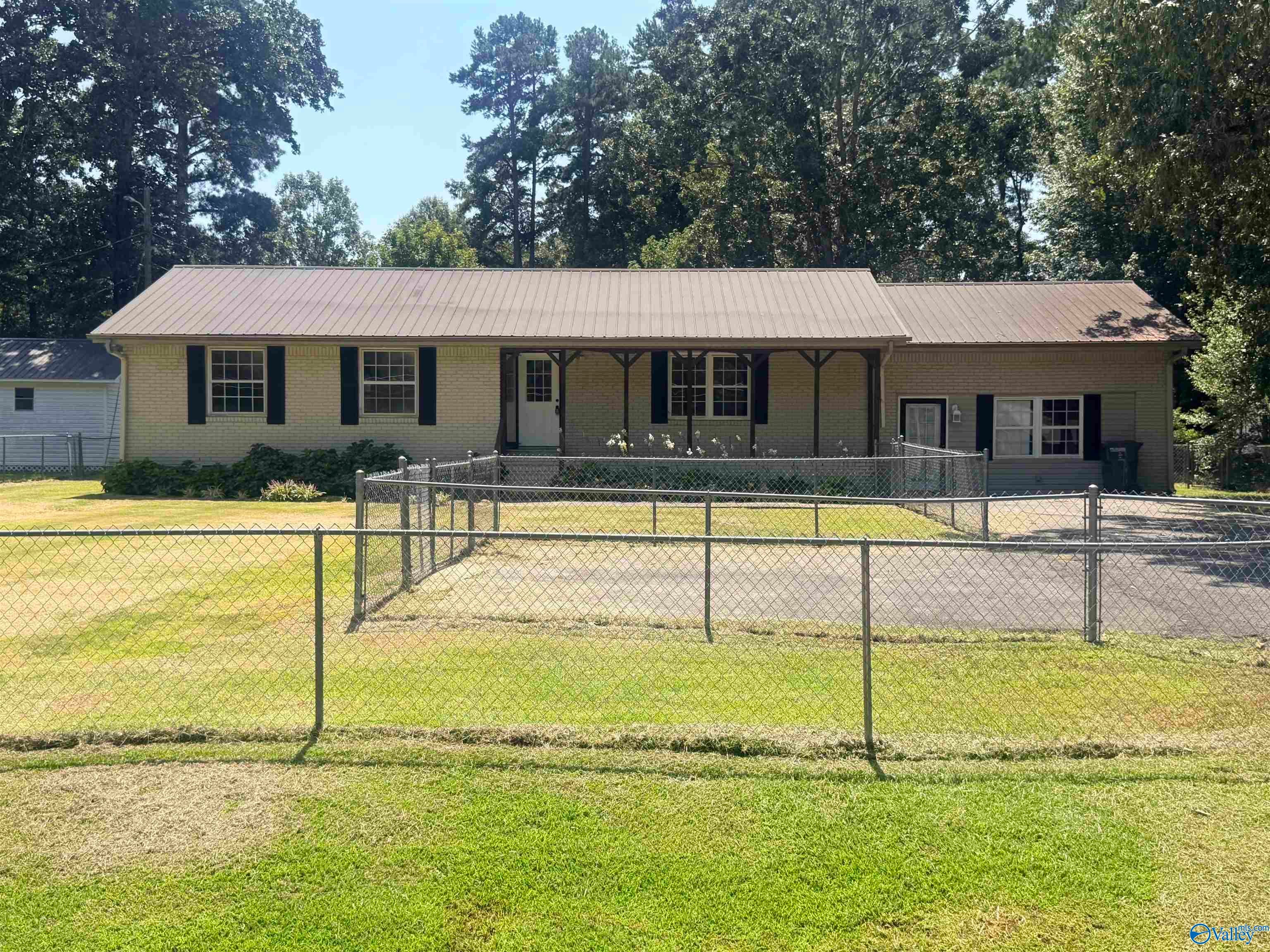 1008 Northwood Drive — photo