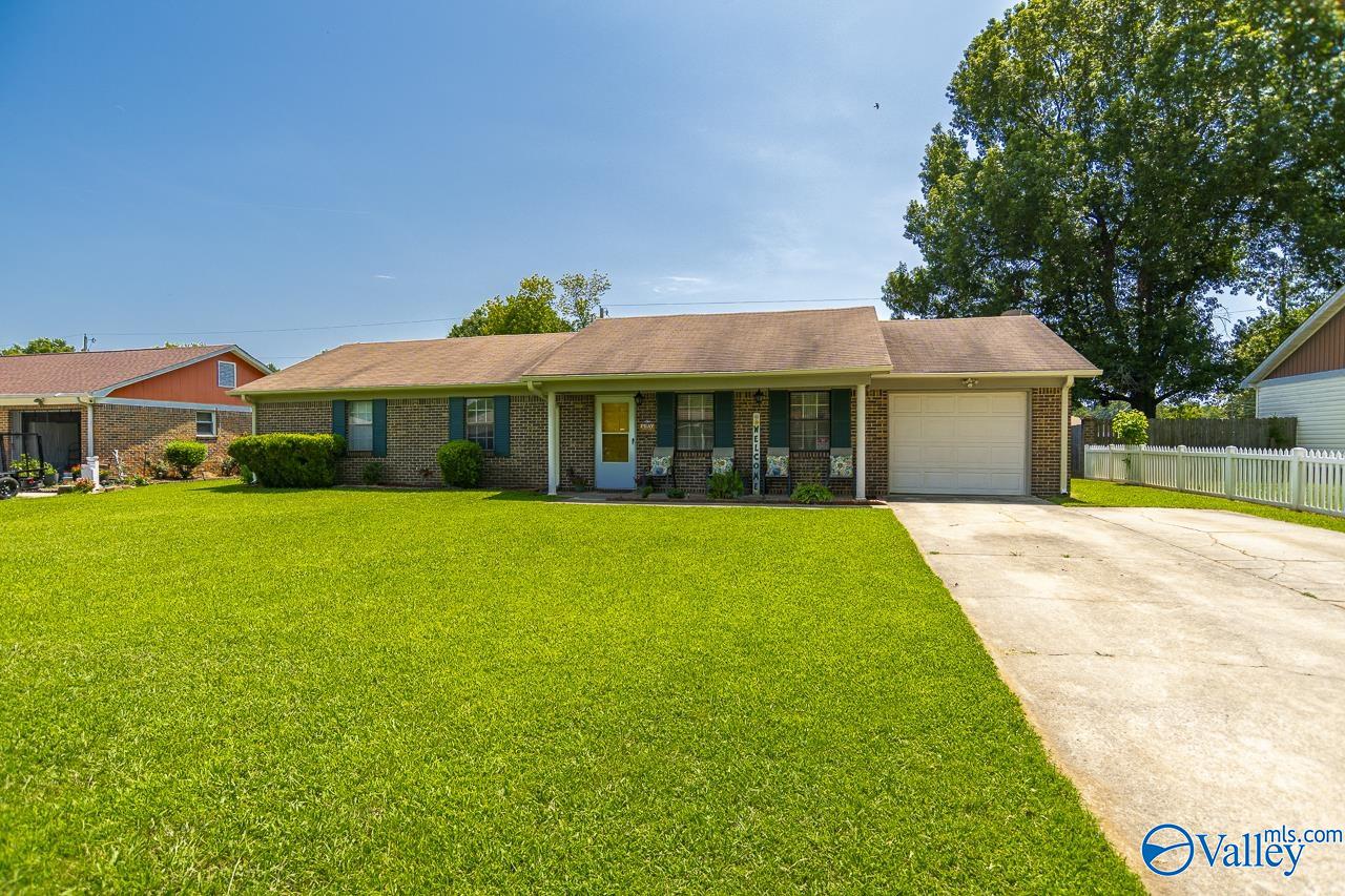 1613 Thomas Drive SW, Decatur, AL 35601 — photo 2