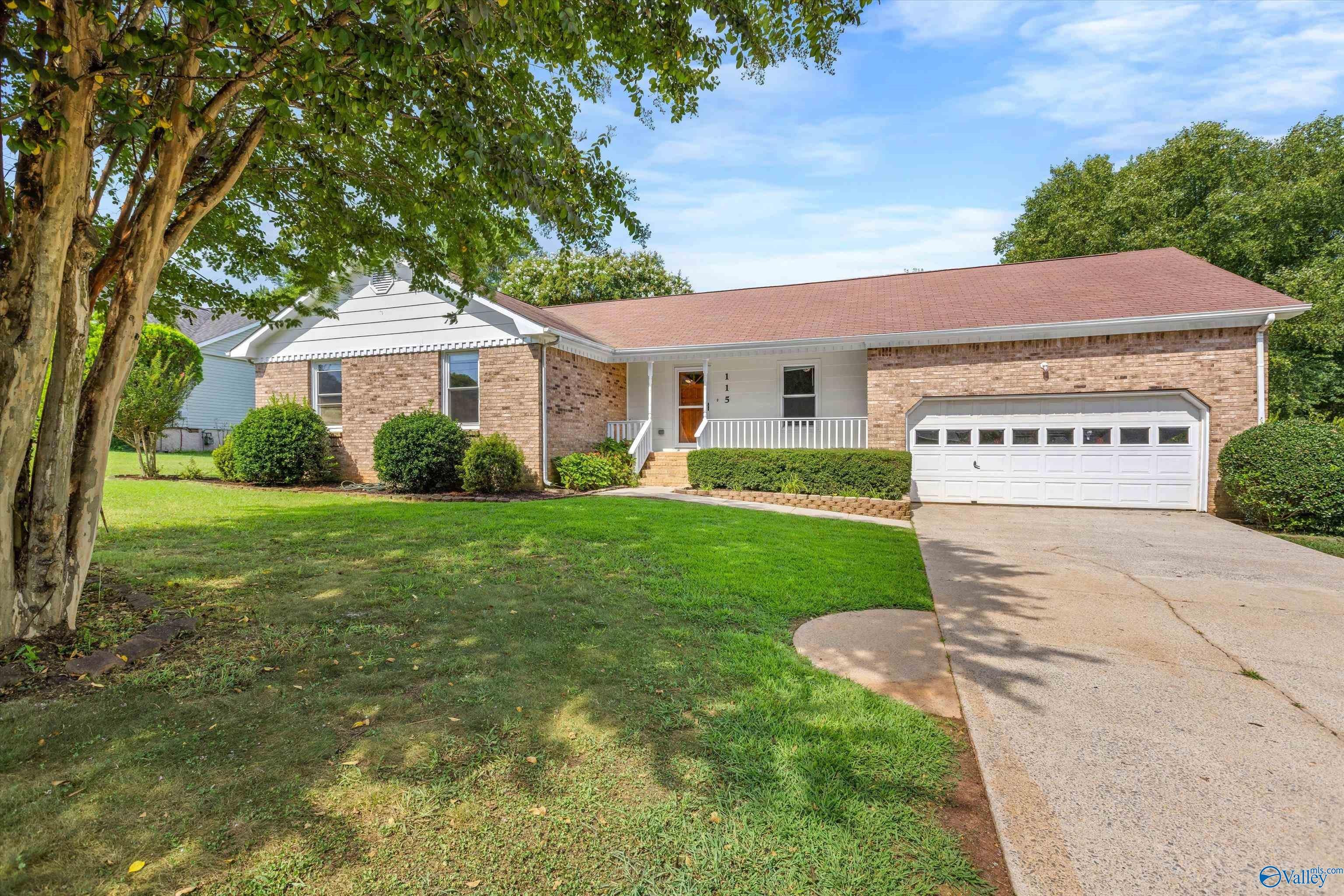 115 Carnette Drive — photo