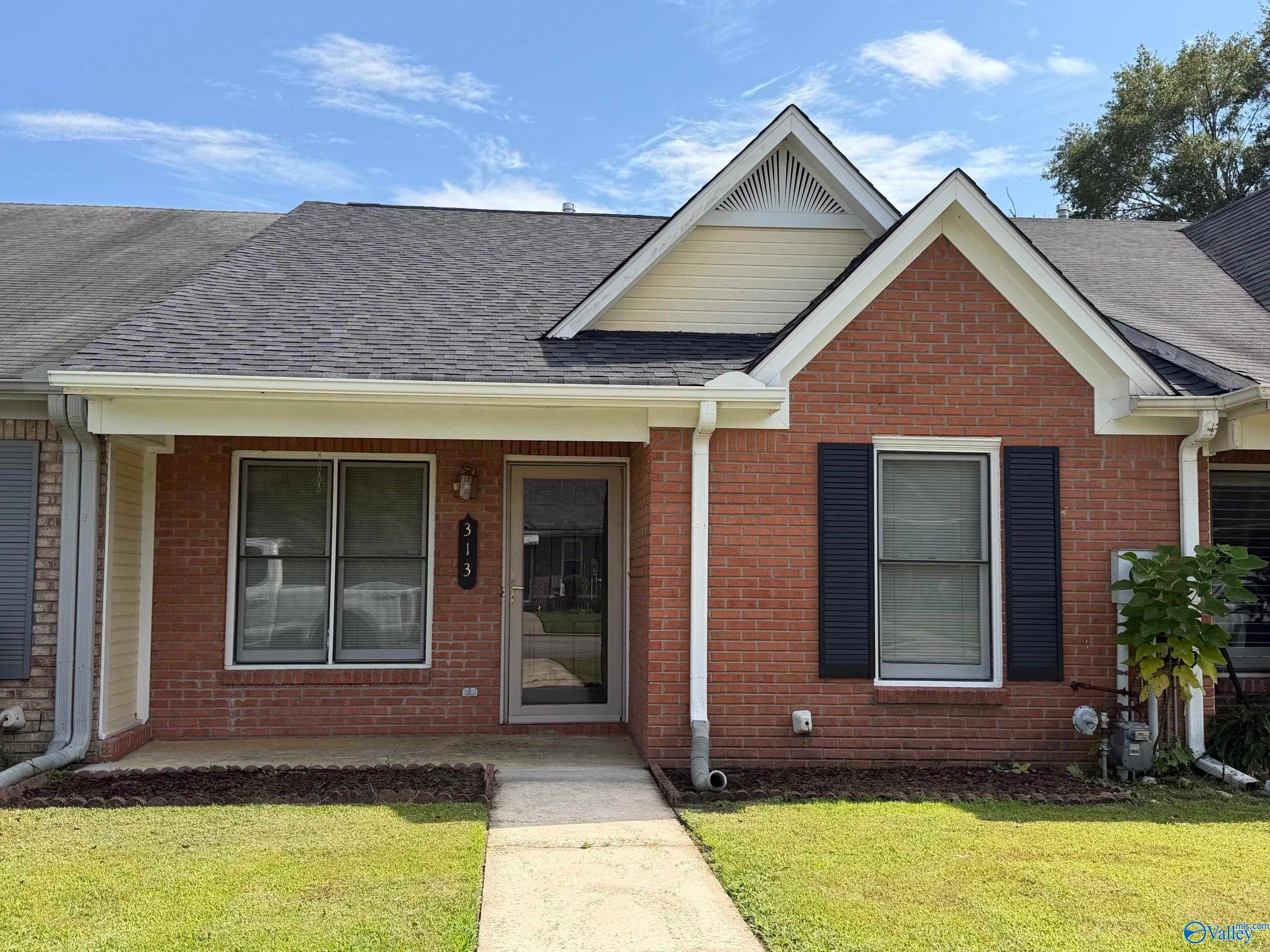 313 Woodridge Drive — photo