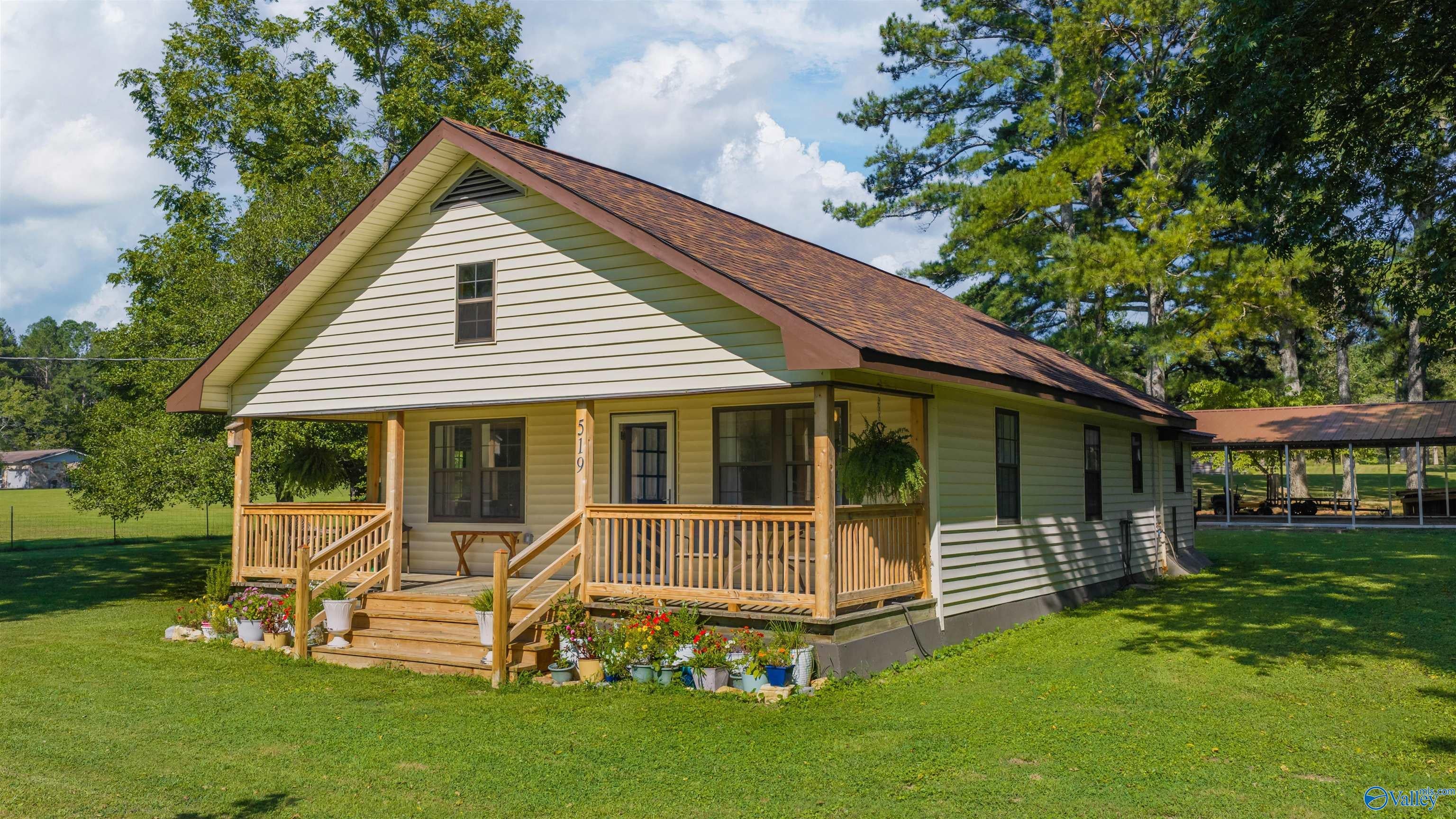 519 Carmichael Road — photo