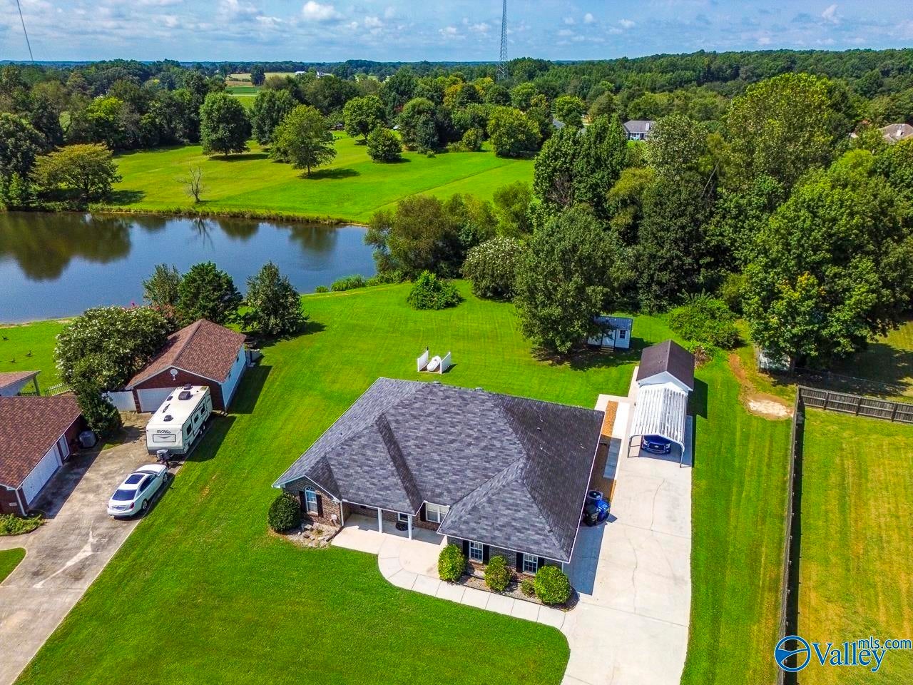 102 Meadow Lake Circle — photo