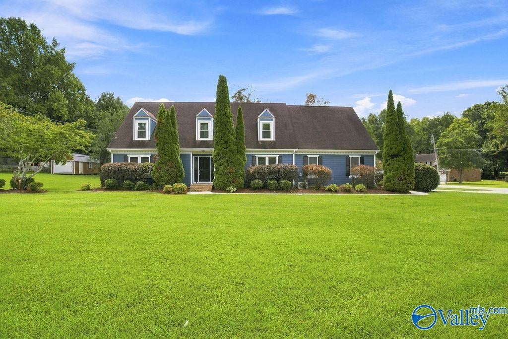 550 Eastview Drive — photo