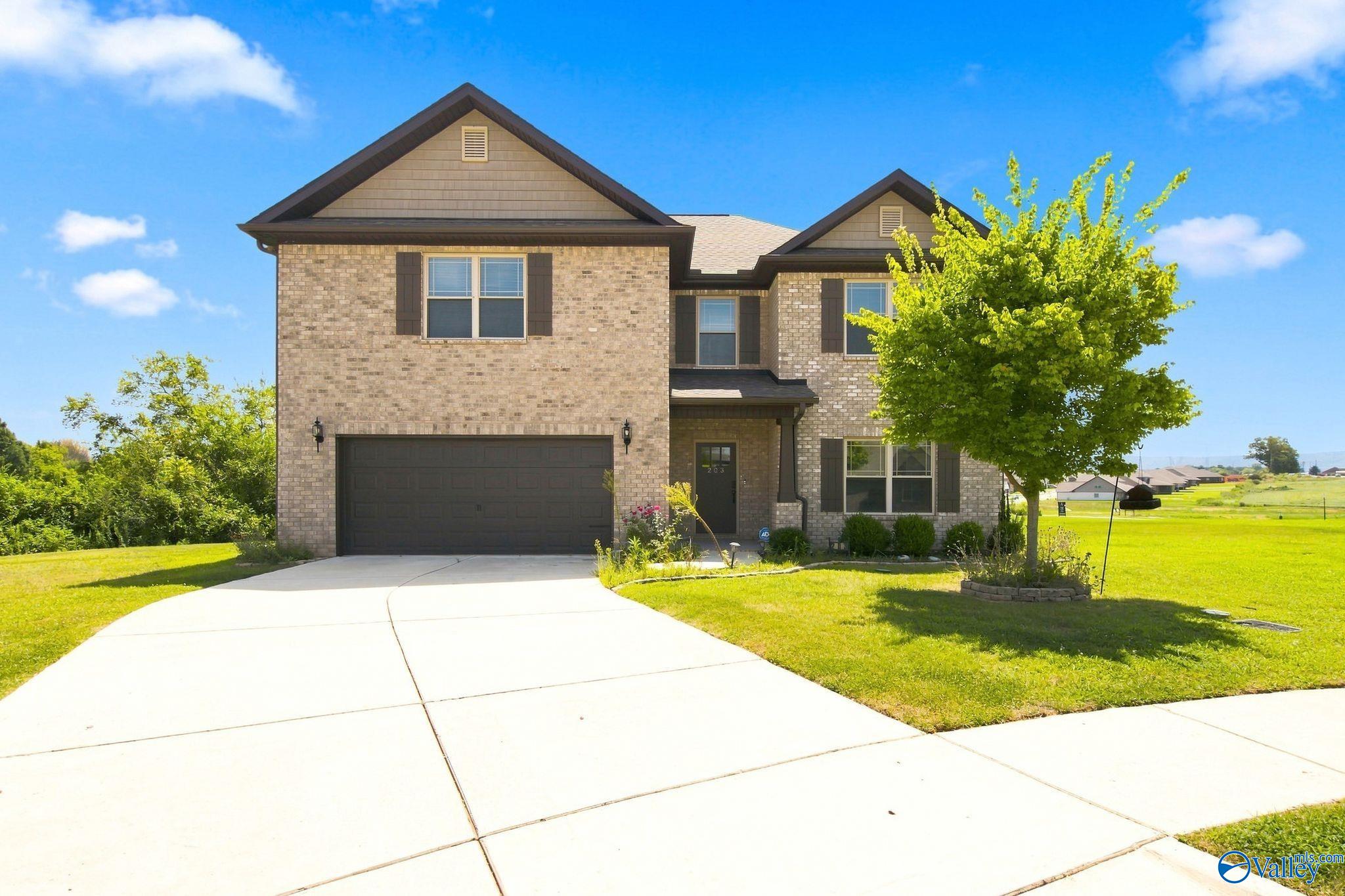 203 Rye Circle — photo